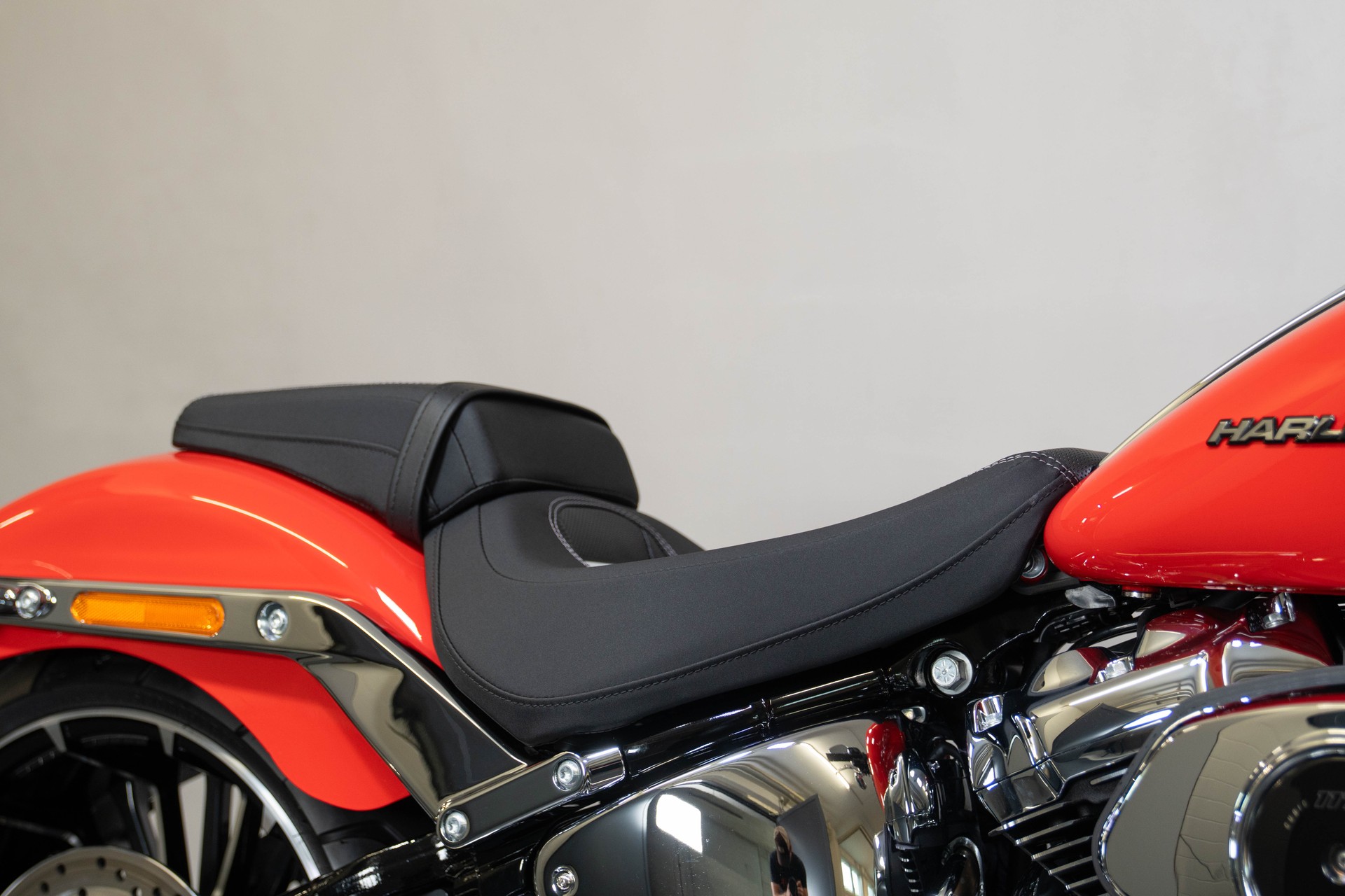 HARLEY-DAVIDSON FXBR Breakout 117-image-5