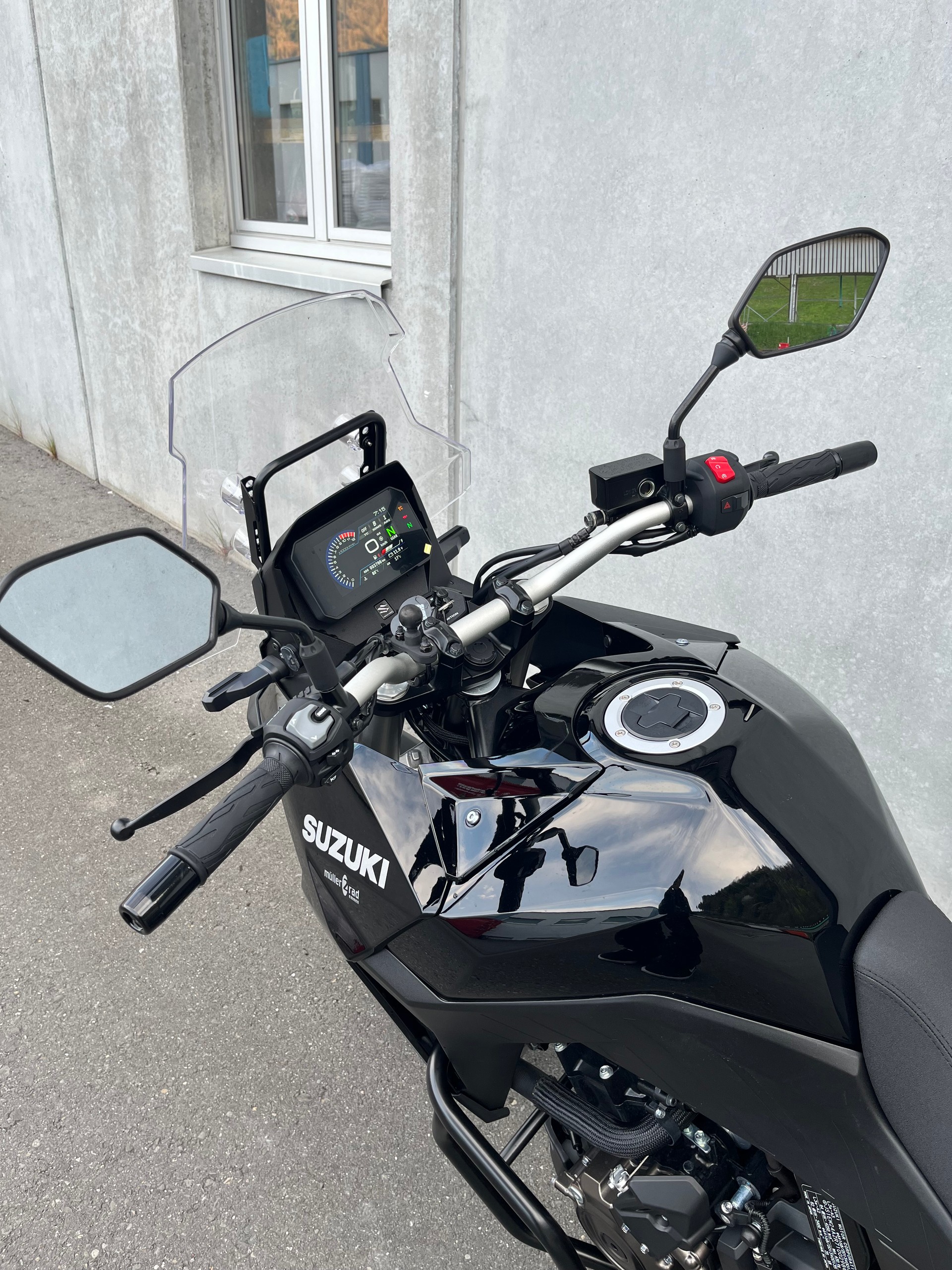 SUZUKI DL 800-image-4