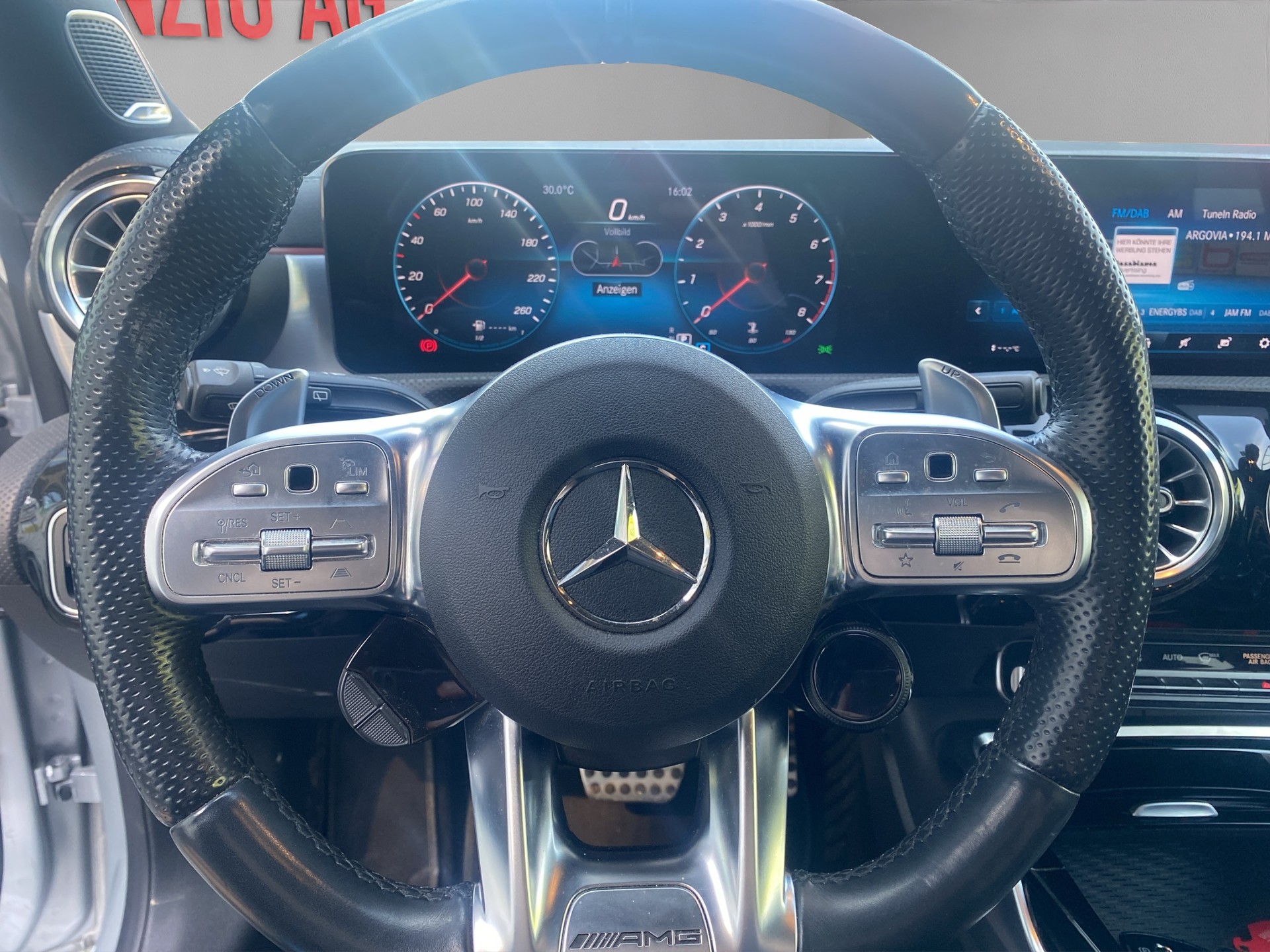 MERCEDES-BENZ CLA Shooting Brake 35 AMG 4Matic 7G-DCT-image-9