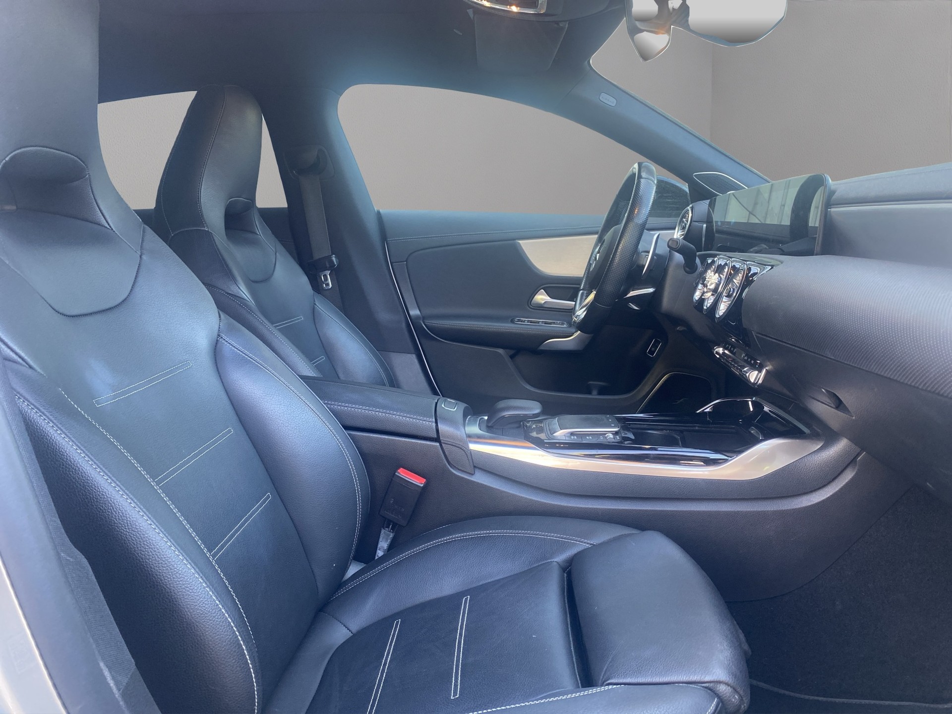 MERCEDES-BENZ CLA Shooting Brake 35 AMG 4Matic 7G-DCT-image-11