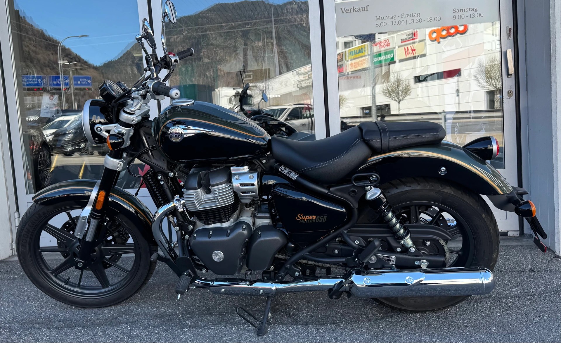 ROYAL ENFIELD Super Meteor 650 Interstellar-image-10