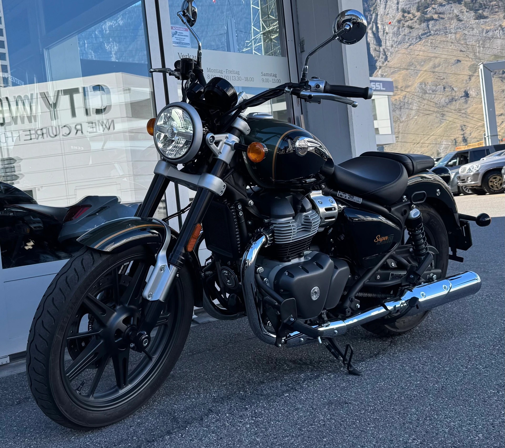 ROYAL ENFIELD Super Meteor 650 Interstellar-image-13