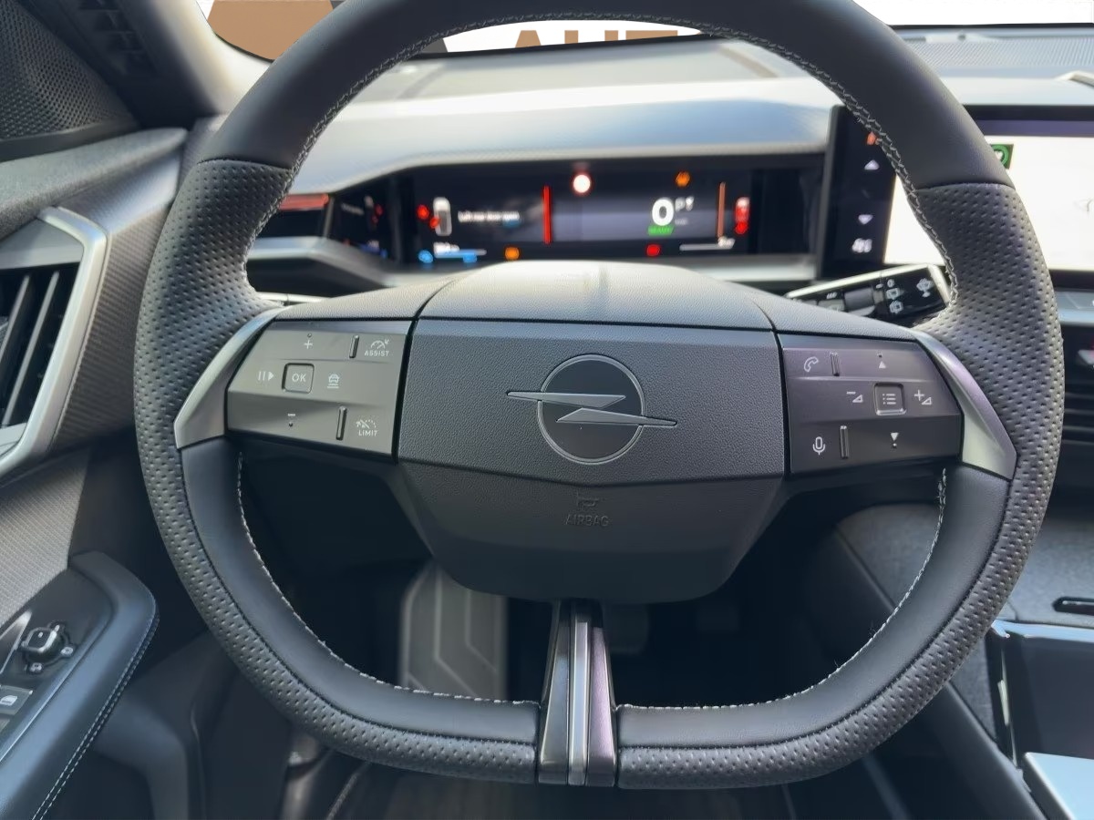 OPEL Grandland-e GS Anhängerkupplung-image-32