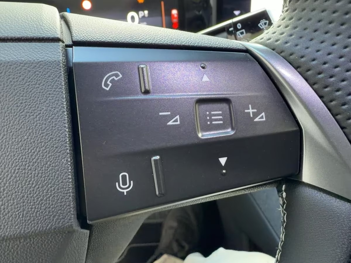OPEL Grandland-e GS Anhängerkupplung-image-40