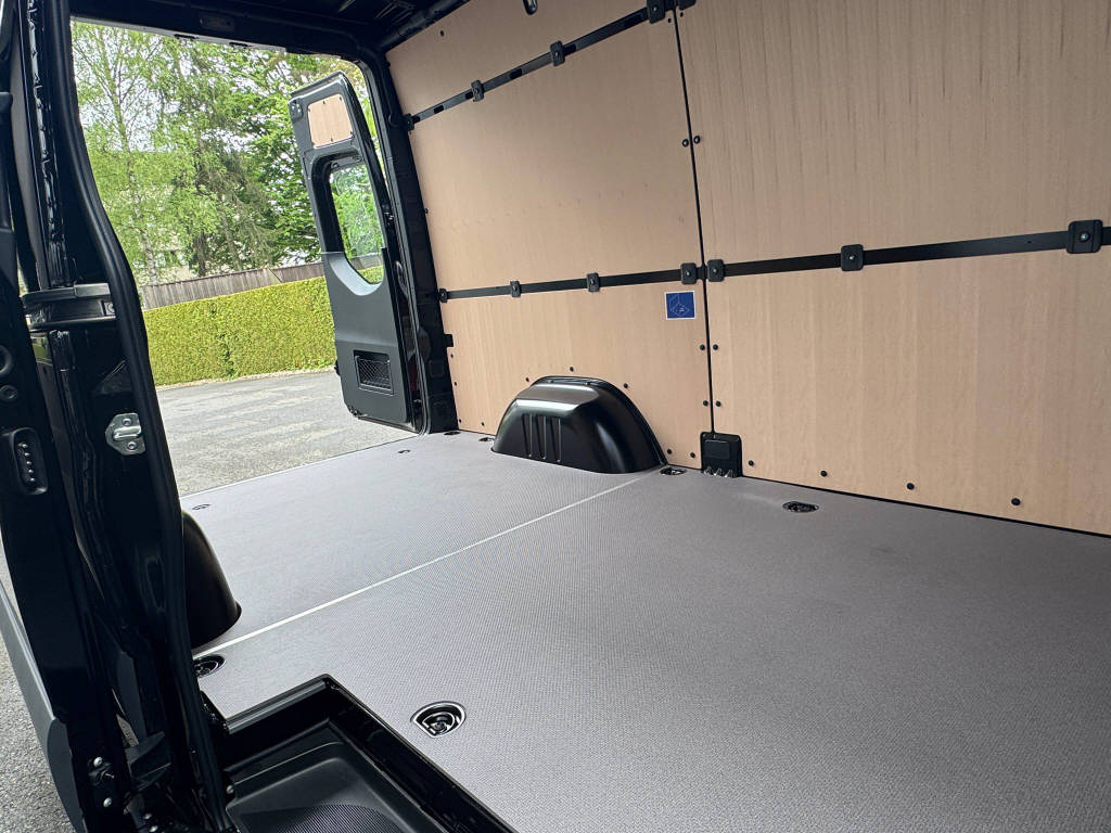 MERCEDES-BENZ Sprinter 317 CDI Pro Kasten HD 3665 S-image-6