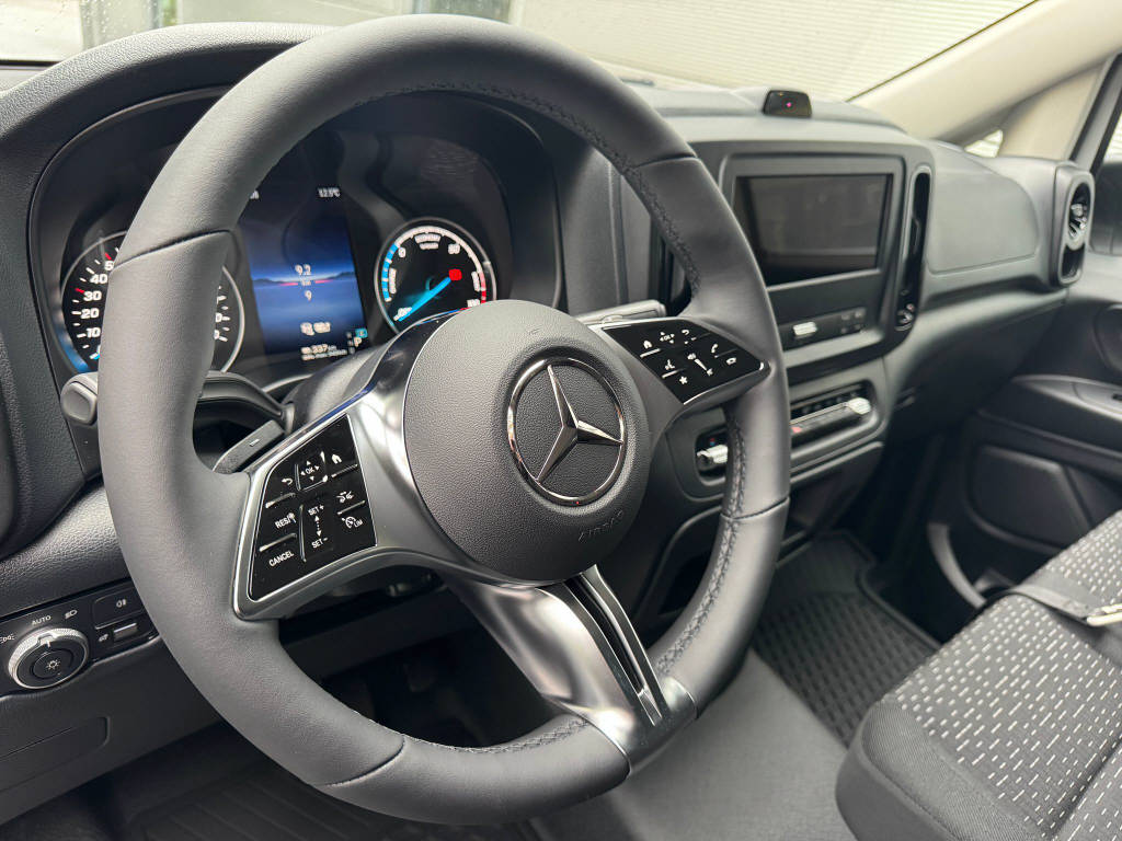 MERCEDES-BENZ eVito 129 Kasten Worker lang 90 kWh-image-8