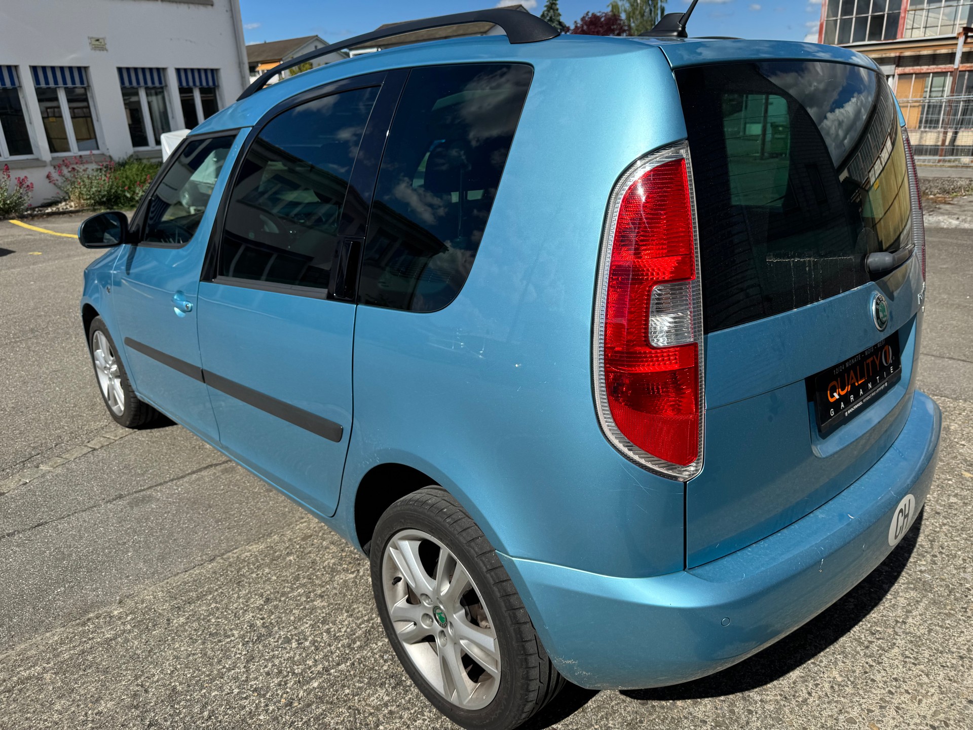 SKODA Roomster 1.2 TSI Elegance DSG-image-6