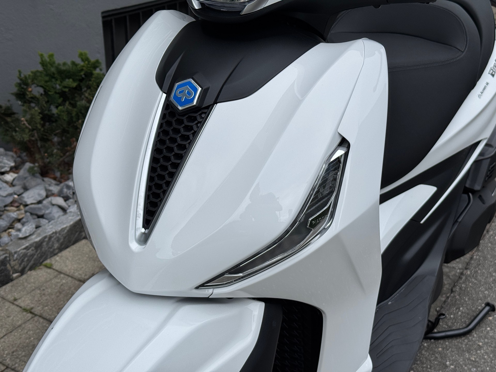 PIAGGIO Beverly 400 E5+-image-2