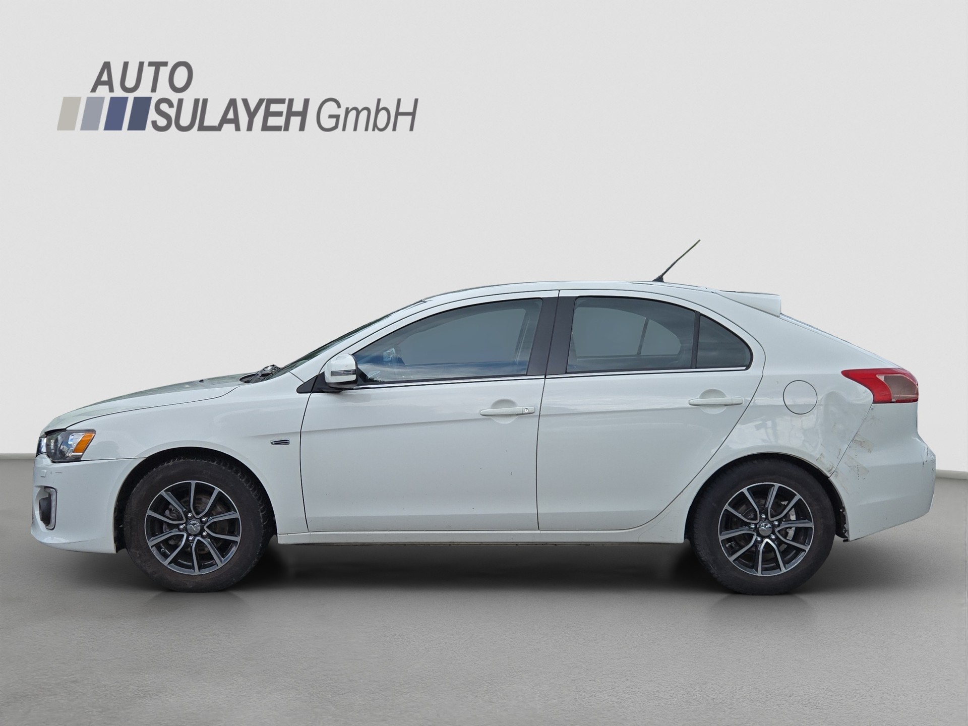 MITSUBISHI Lancer Sportback 1.8 Style CVT-image-4