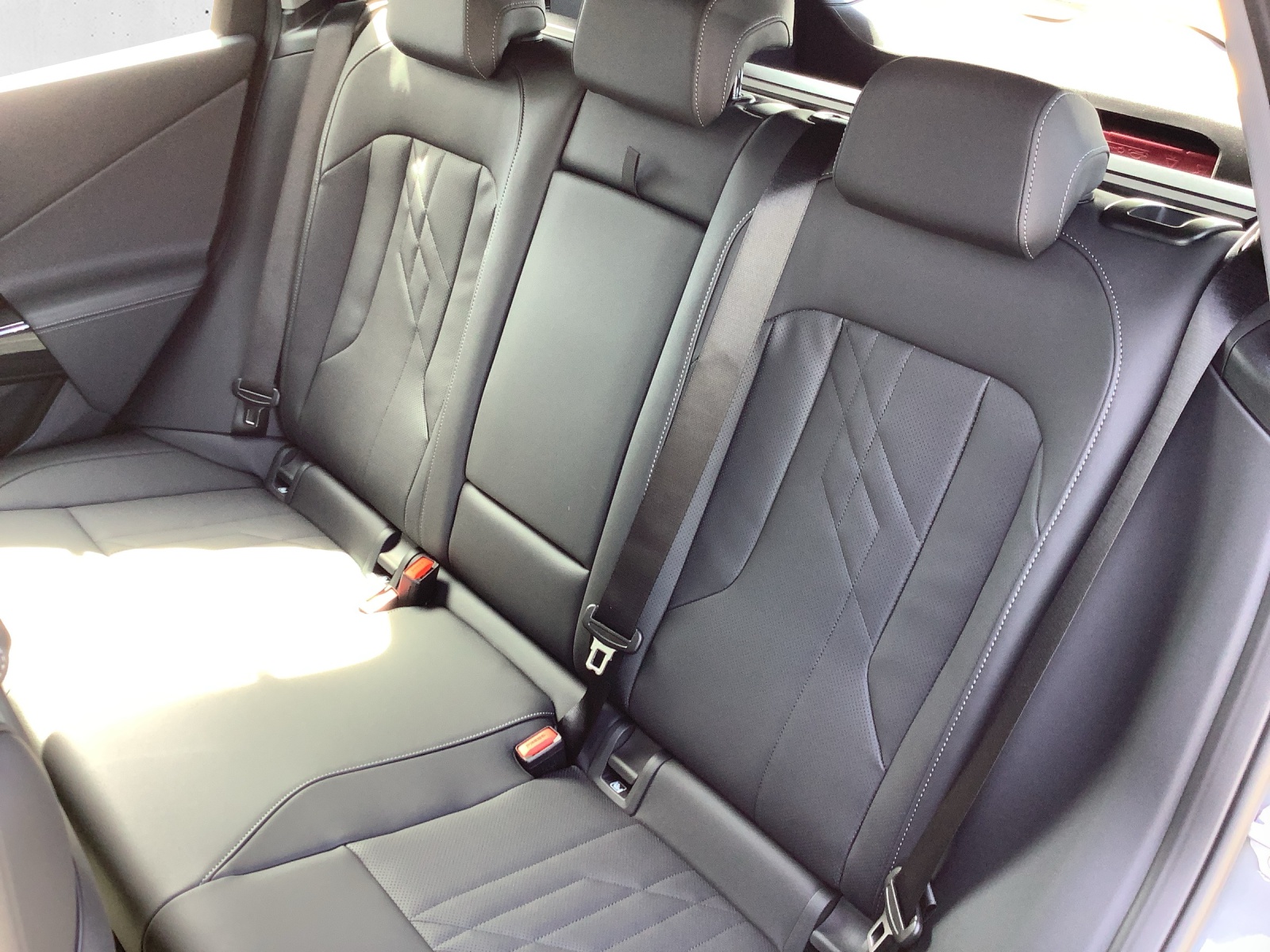 BMW X3 xDrive 20 48V-image-18