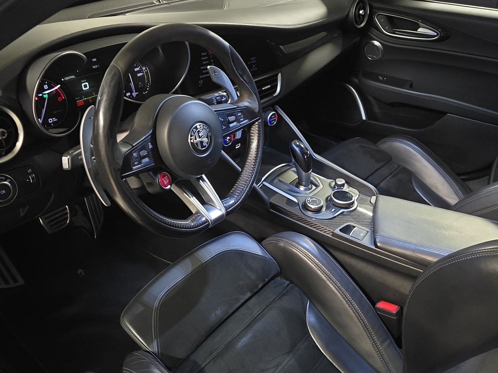 ALFA ROMEO Giulia 2.9 V6 Quadrifoglio Automatic-image-9
