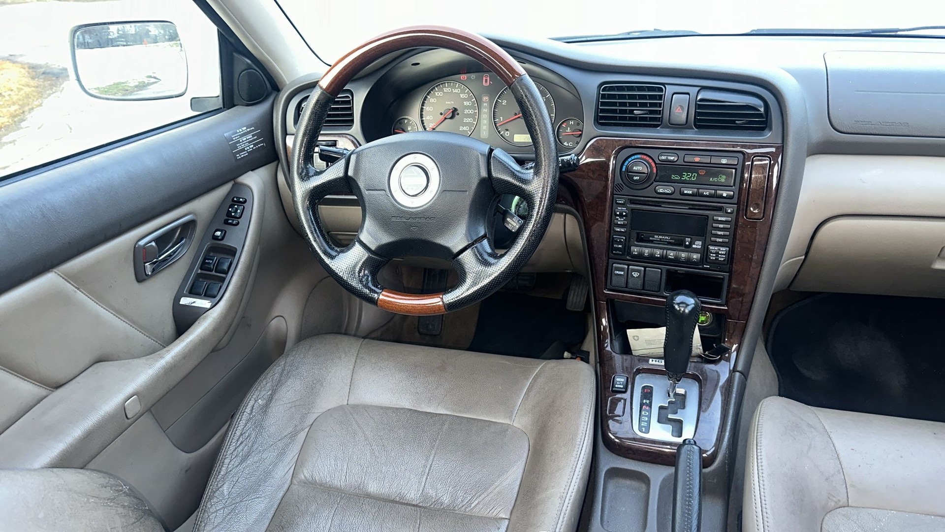 SUBARU Outback H6 3.0-image-7