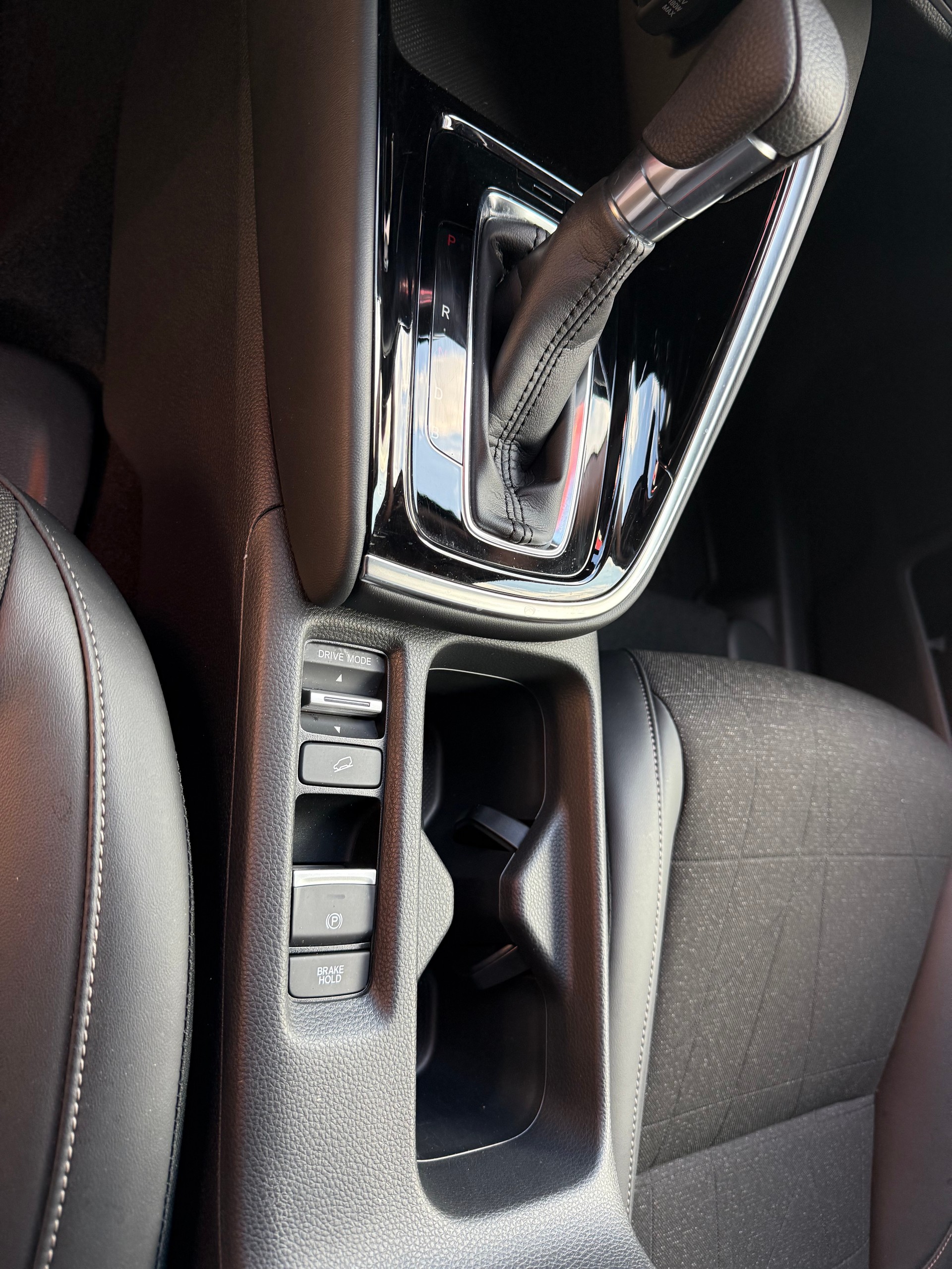 HONDA HR-V 1.5i-MMD Advance CVT-image-10