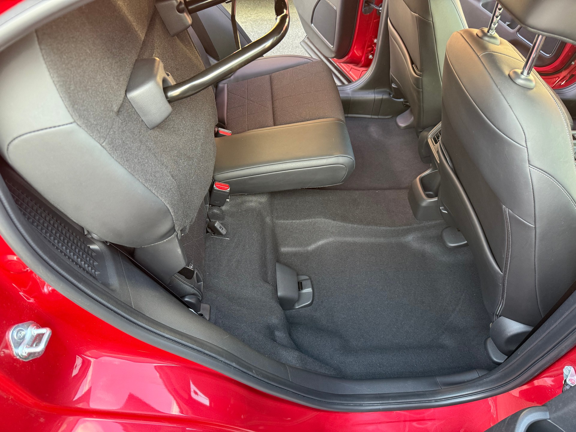 HONDA HR-V 1.5i-MMD Advance CVT-image-4