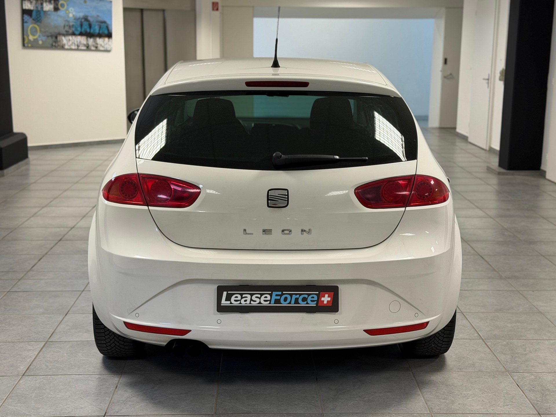 SEAT Leon 1.8 TSI Style-image-12