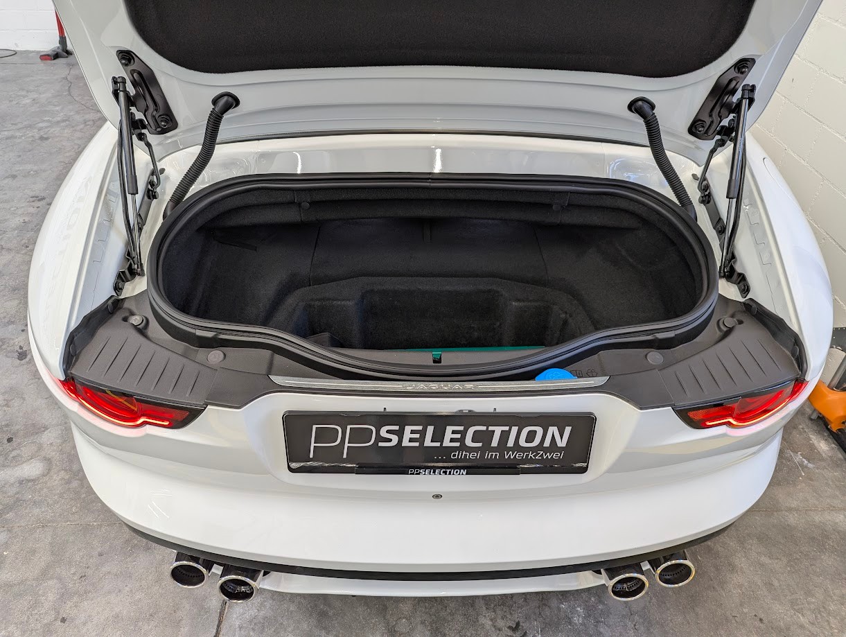 JAGUAR F-Type Convertible 5.0 V8 R AWD*FACELIFT OHNE OPF FRISCH AB MFK VOLLGARANTIE PERF.SITZE CAM MERIDIAN-image-28