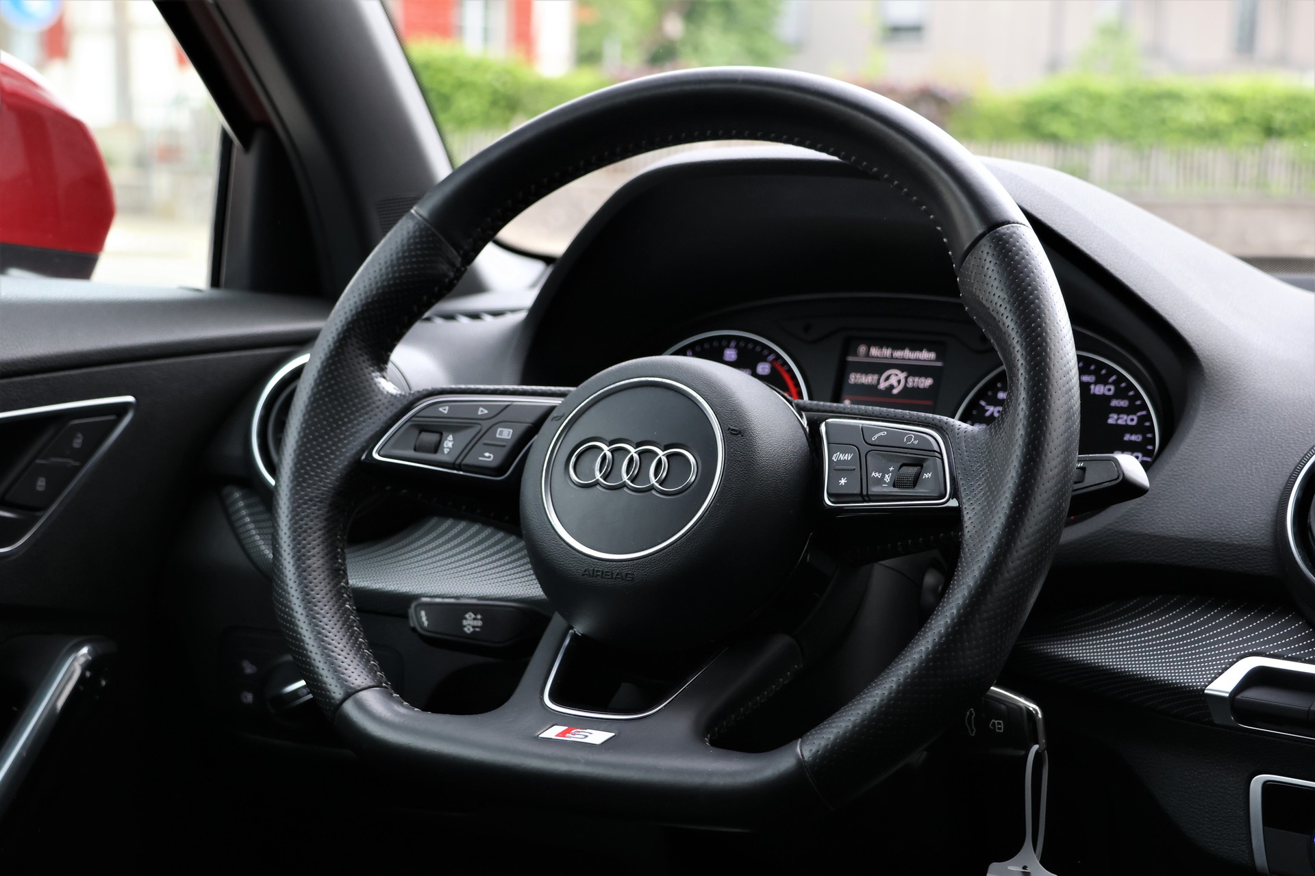 AUDI Q2 1.4 TFSI sport S-tronic S-Line (CH)-image-14