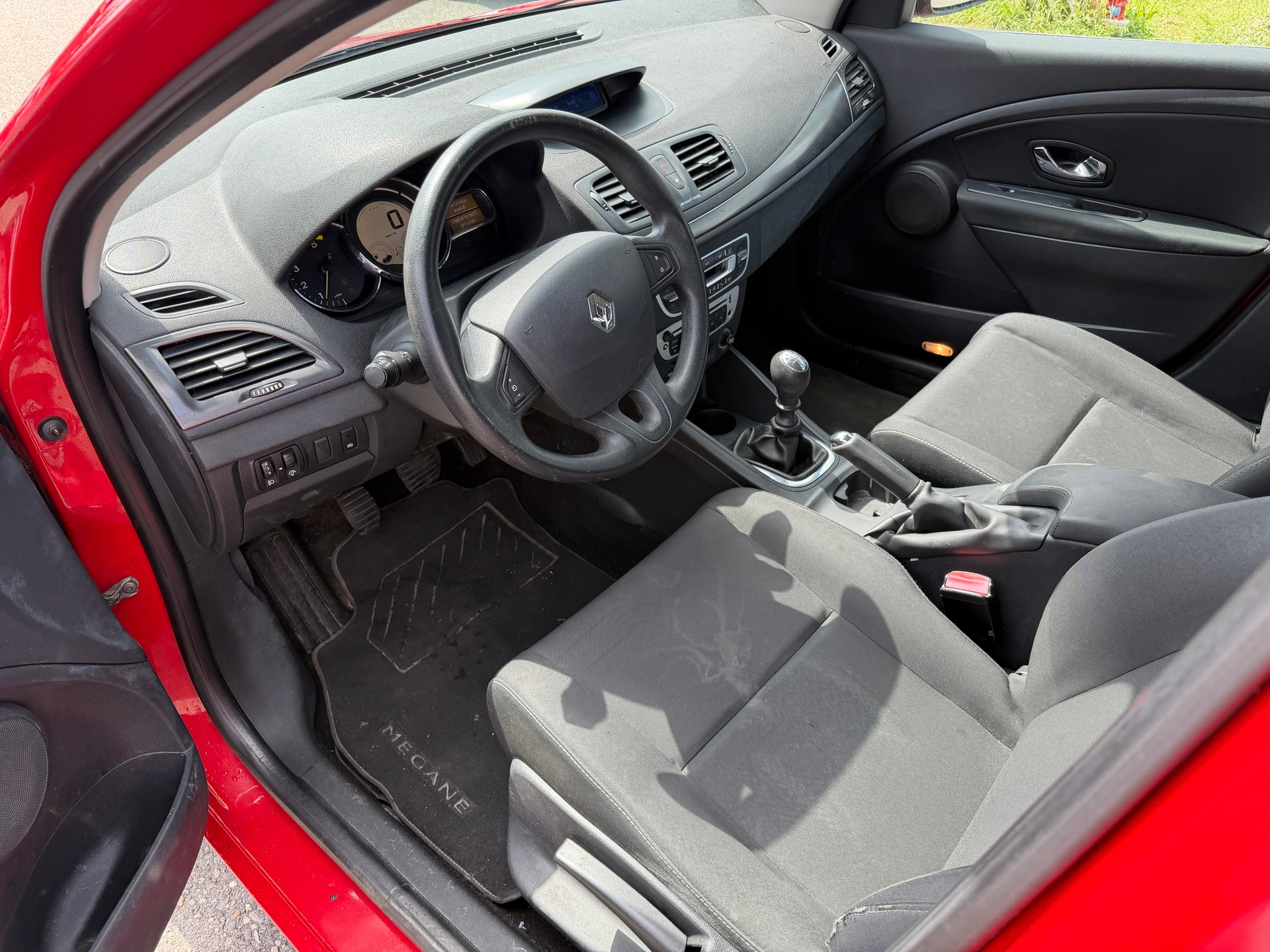 RENAULT Mégane Grandtour 1.5 dCi Energy-image-6