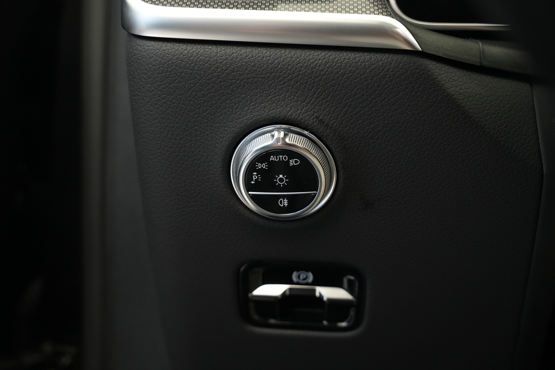 MERCEDES-BENZ GLC Coupé 220 d 4Matic 9G-Tronic *CH-Fahrzeug*-image-31