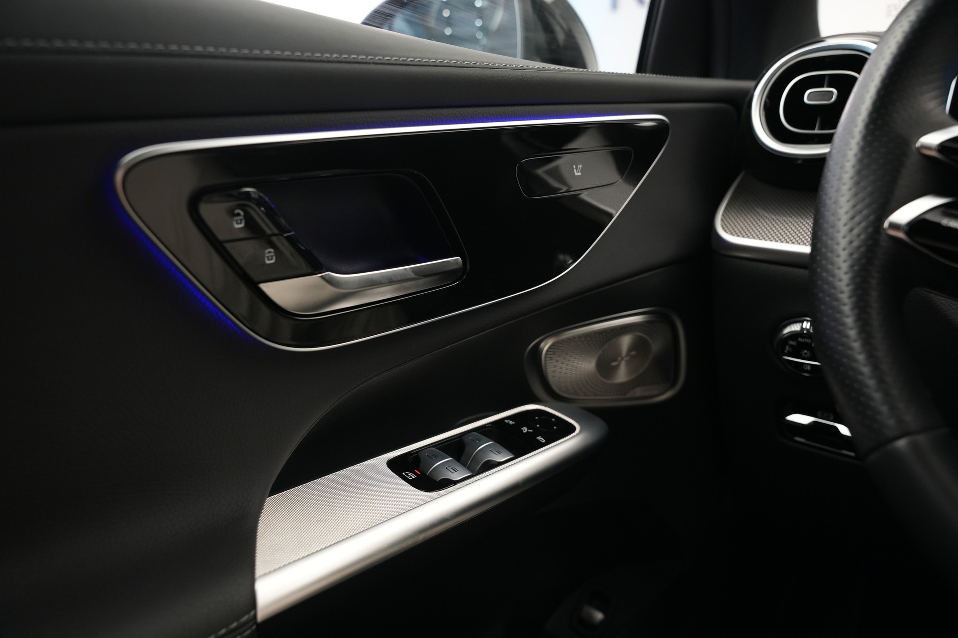 MERCEDES-BENZ GLC Coupé 220 d 4Matic 9G-Tronic *CH-Fahrzeug*-image-30