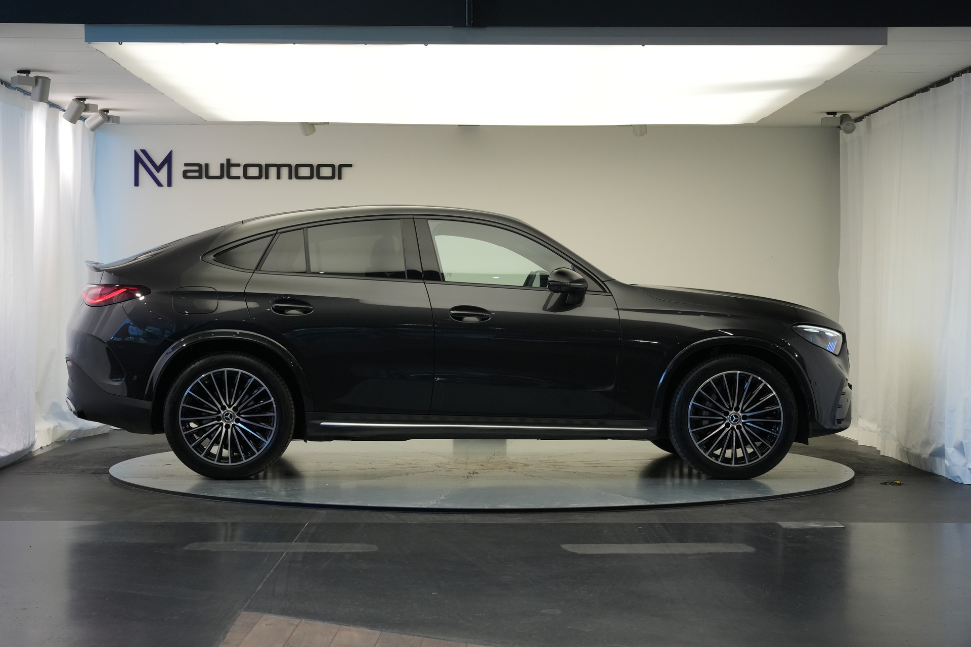 MERCEDES-BENZ GLC Coupé 220 d 4Matic 9G-Tronic *CH-Fahrzeug*-showroom-element-3