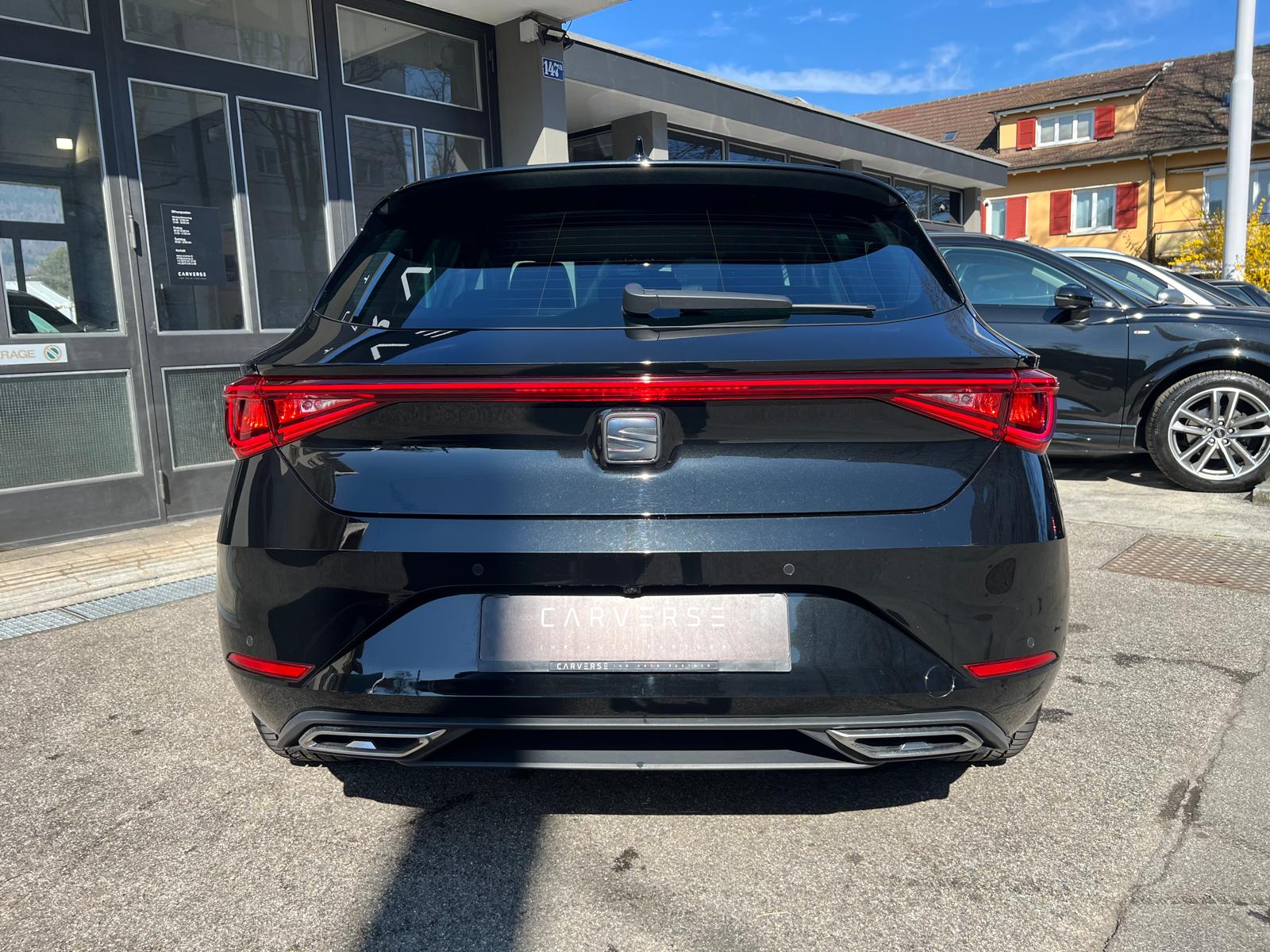SEAT Leon 1.5 eTSI 150 FR DSG-image-4
