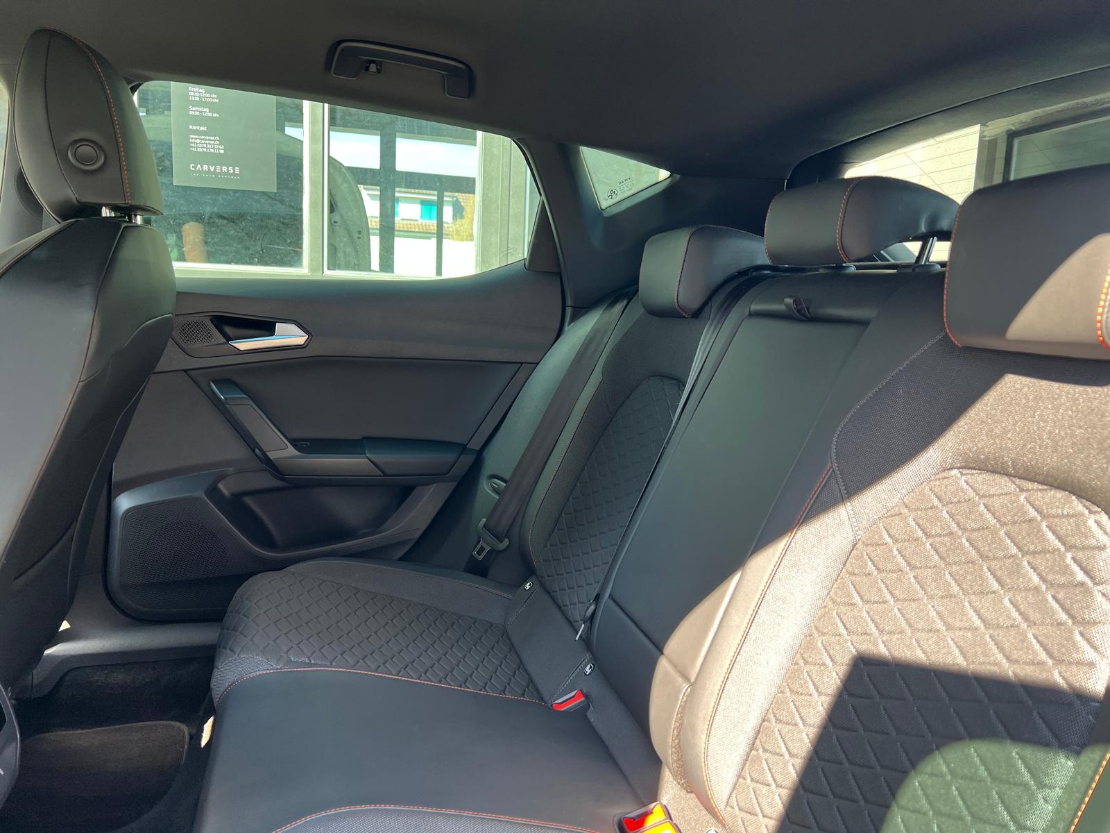 SEAT Leon 1.5 eTSI 150 FR DSG-image-8