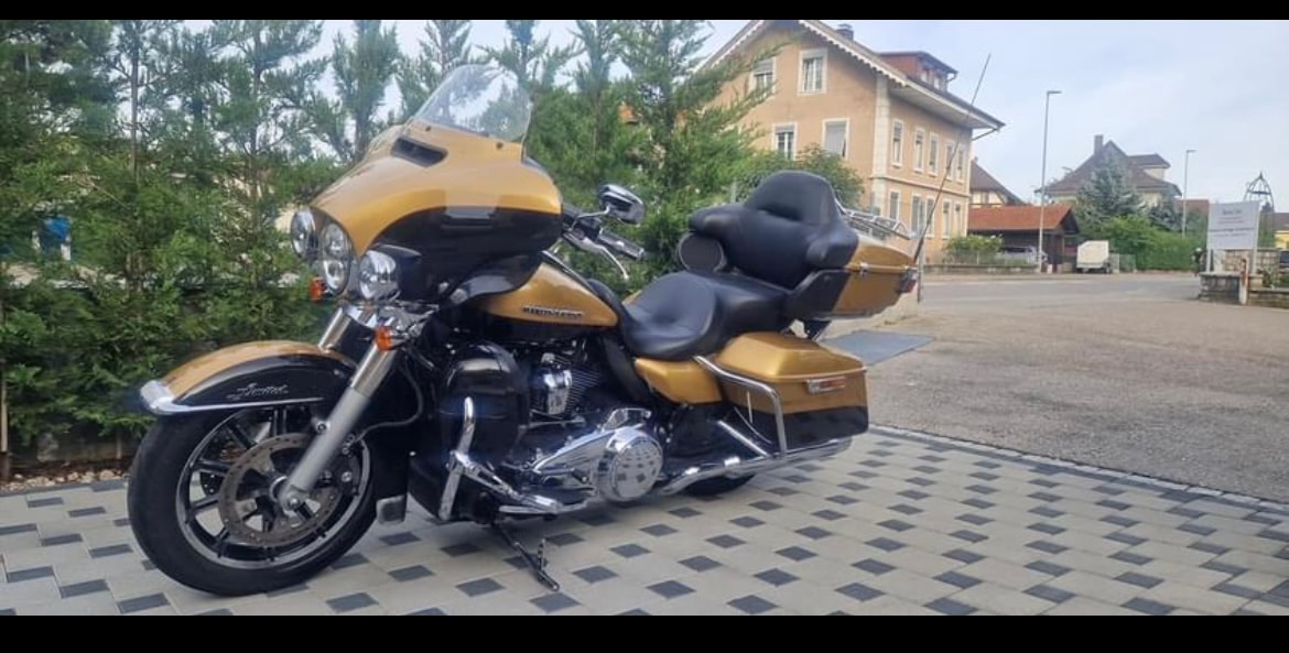 HARLEY-DAVIDSON FLHTK Electra Glide Ultra Limited Low 107-image-1