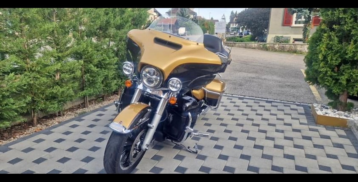 HARLEY-DAVIDSON FLHTK Electra Glide Ultra Limited Low 107
