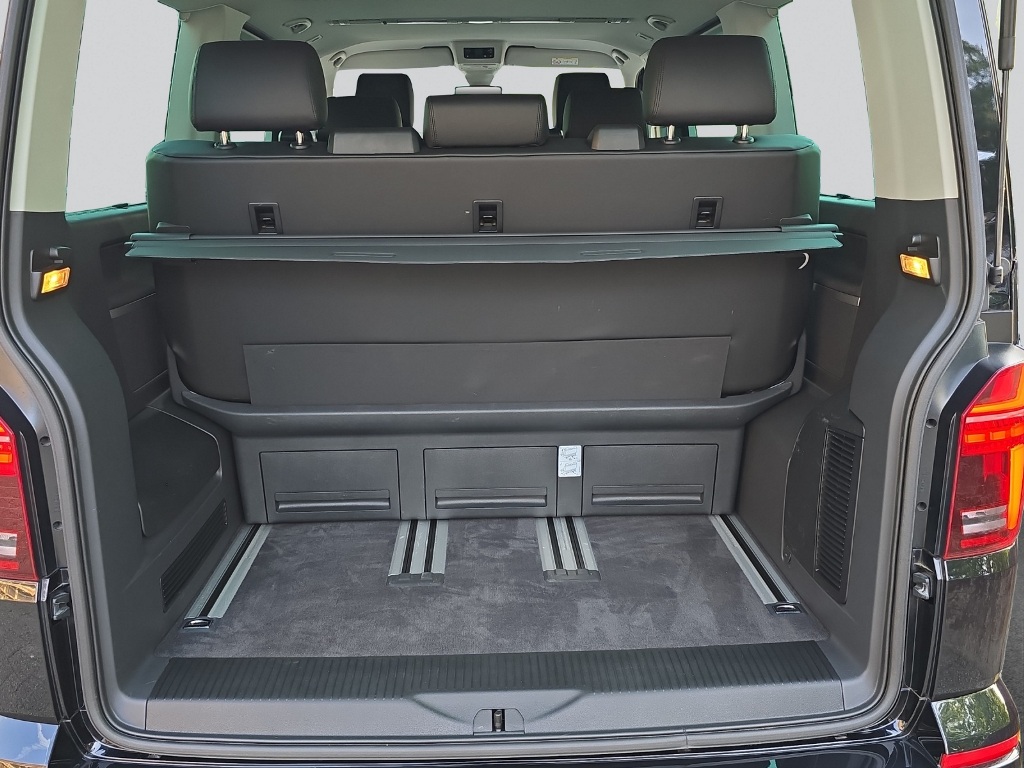 VW T6.1 Multivan 2.0 Bi-TDI Comfortline 4Motion DSG-image-11