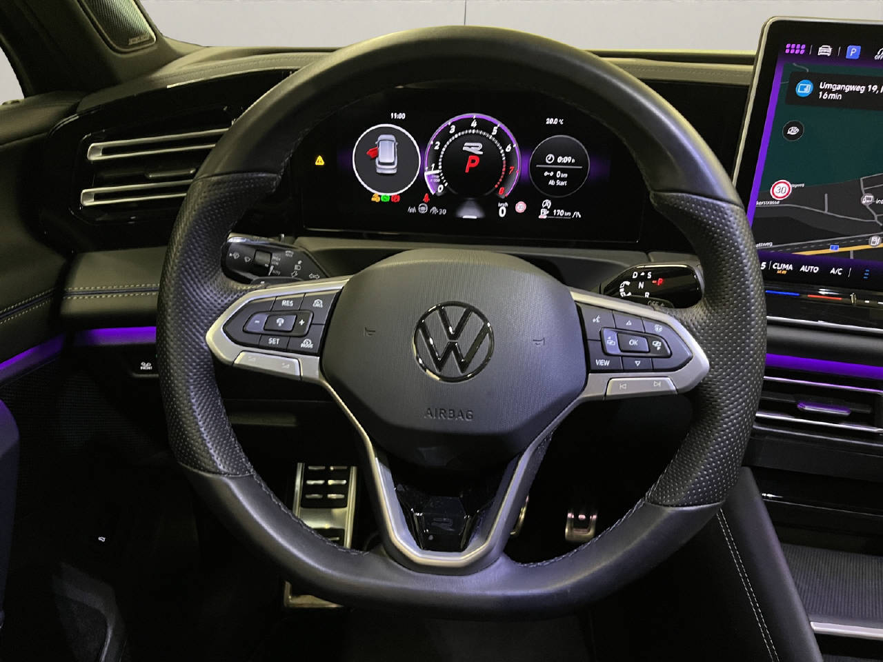 VW Tiguan 2.0 TSI R-Line DSG 4motion-image-8