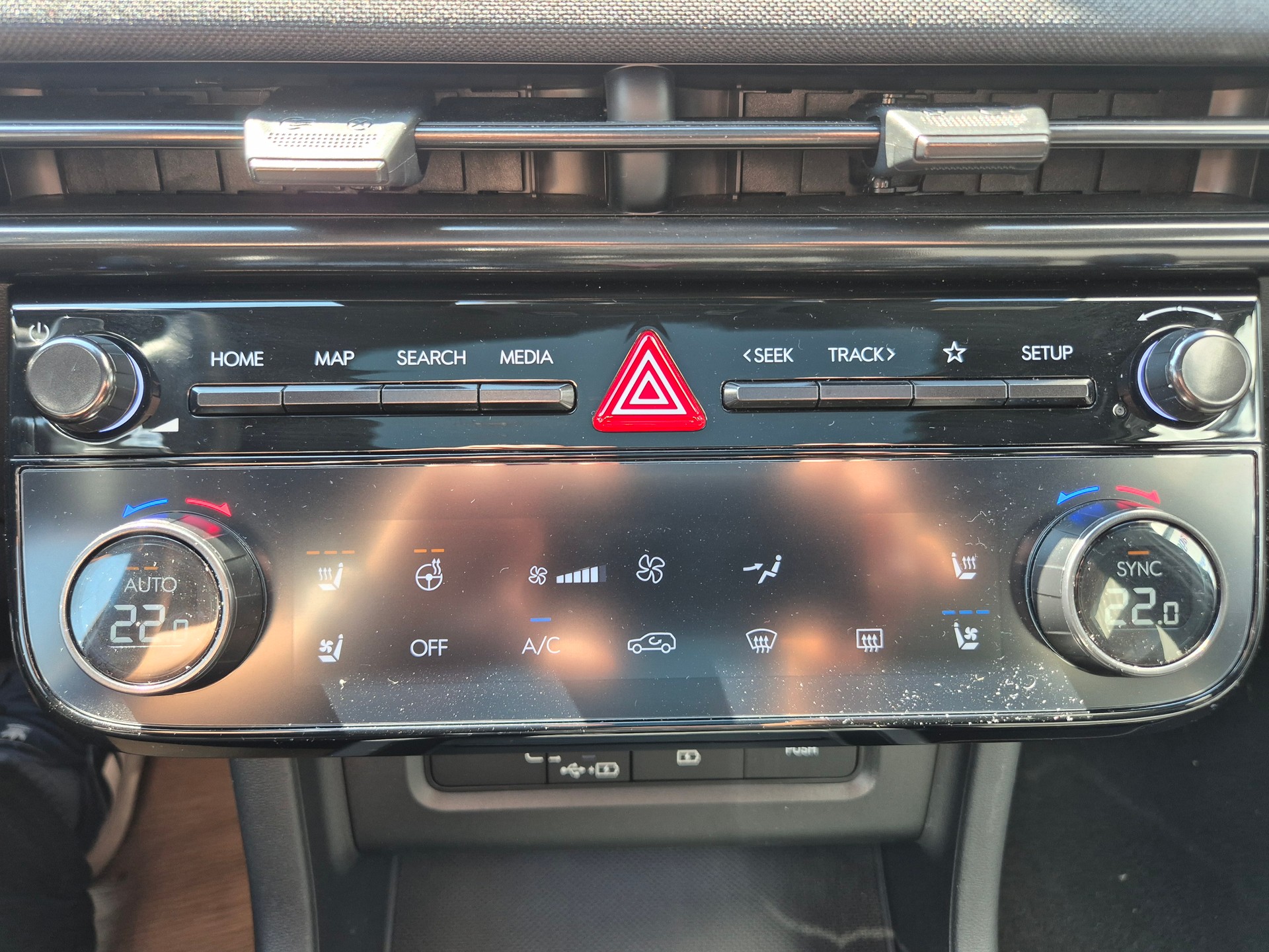 HYUNDAI Tucson 1.6 TGDI 48V N Line LUX pack 4WD DCT-image-13