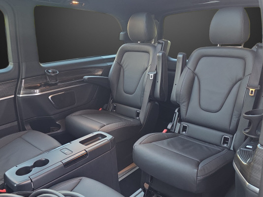 MERCEDES-BENZ EQV 300 Avantgarde lang-image-8
