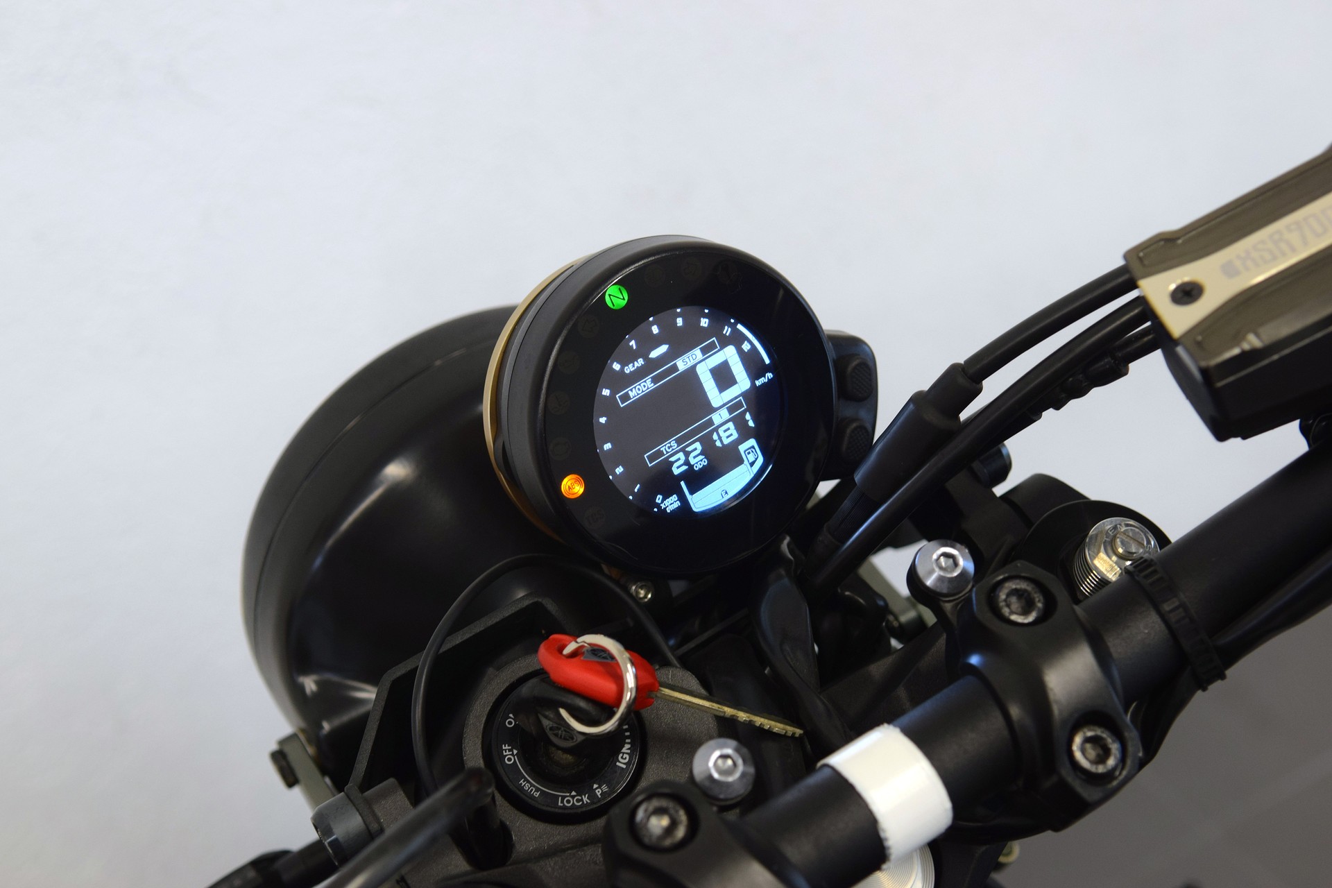 YAMAHA XSR 900-image-5