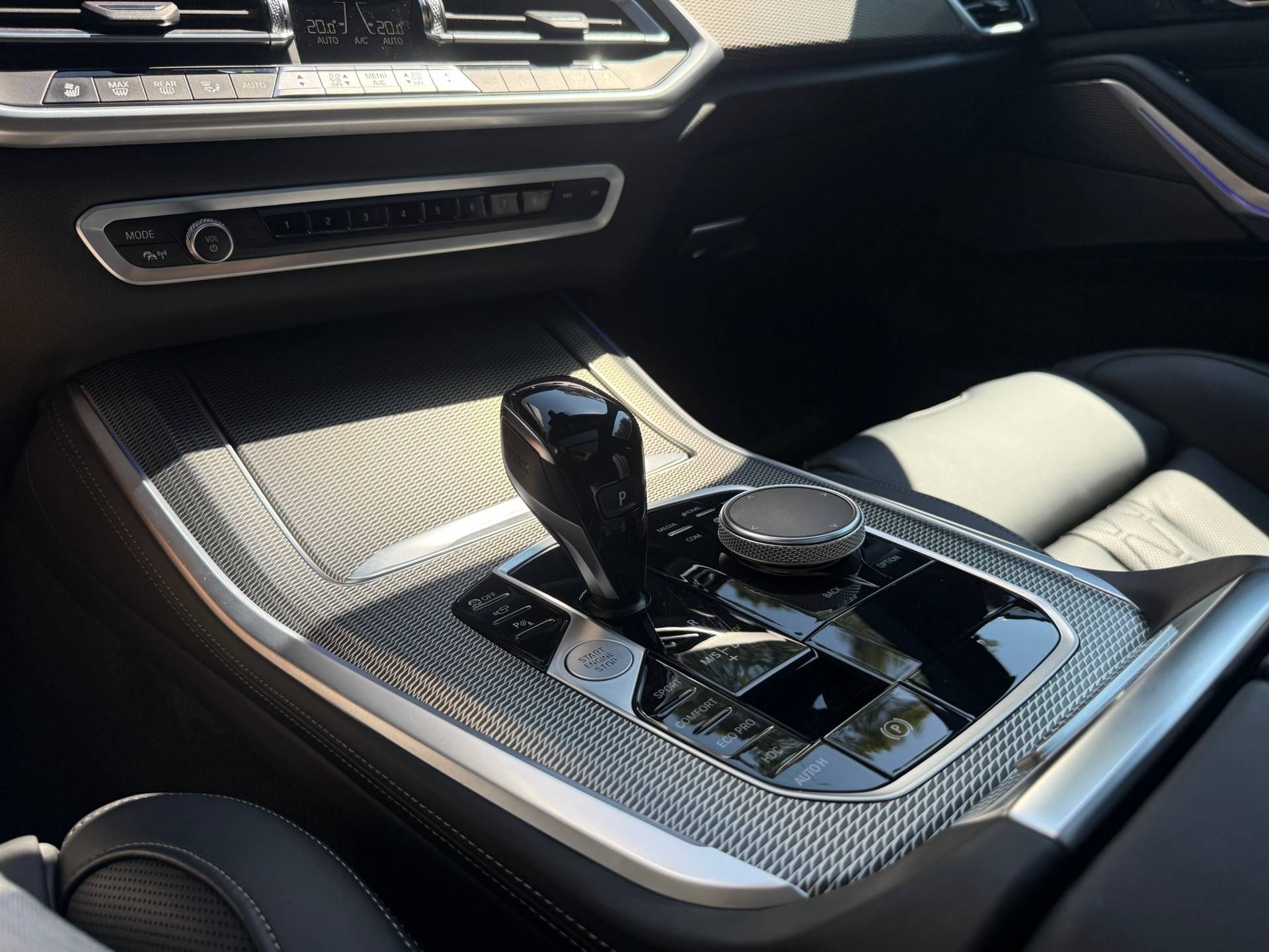 BMW BMW X5 xDrive 40d M Sport Steptronic-image-21