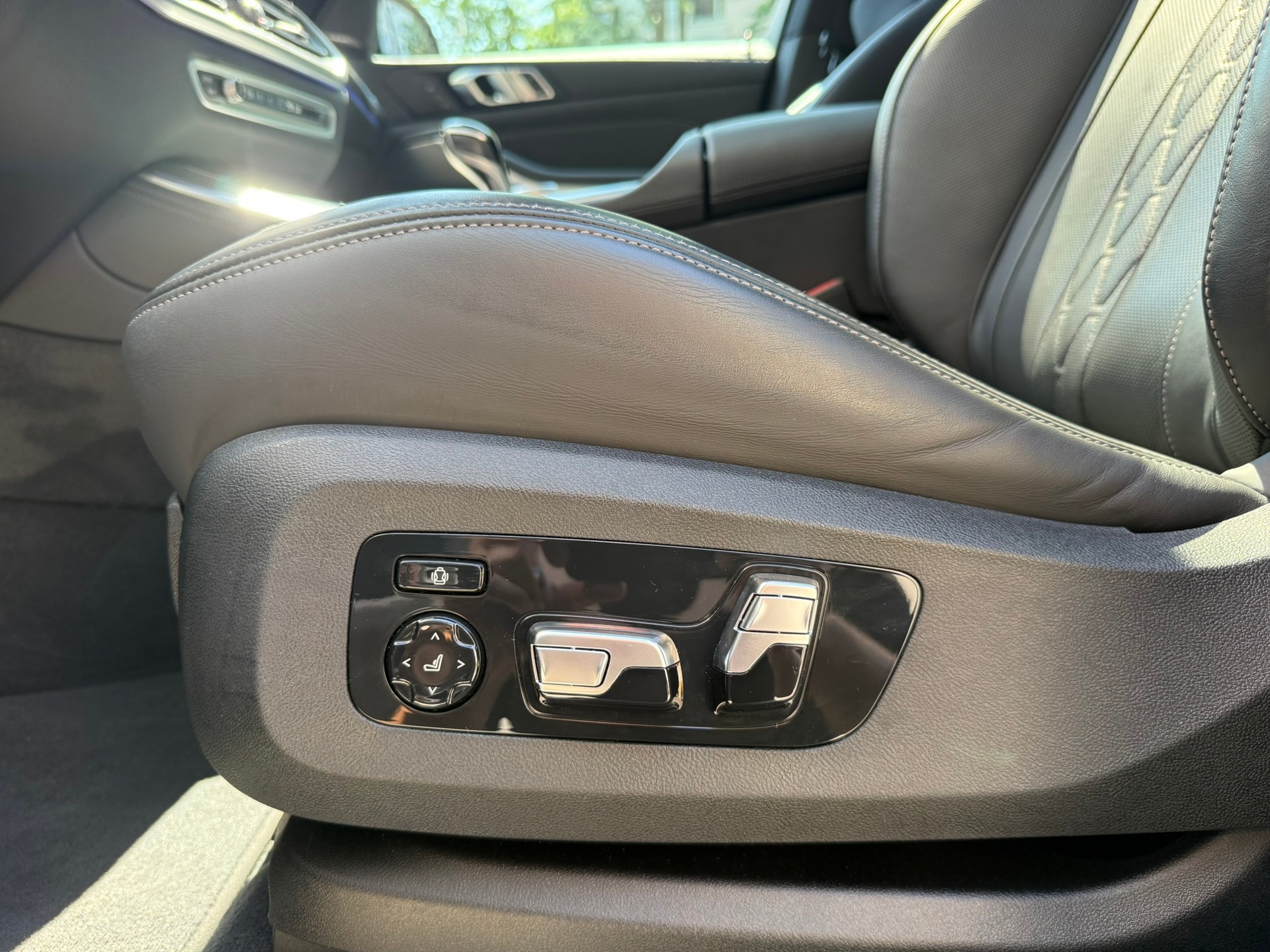 BMW BMW X5 xDrive 40d M Sport Steptronic-image-22