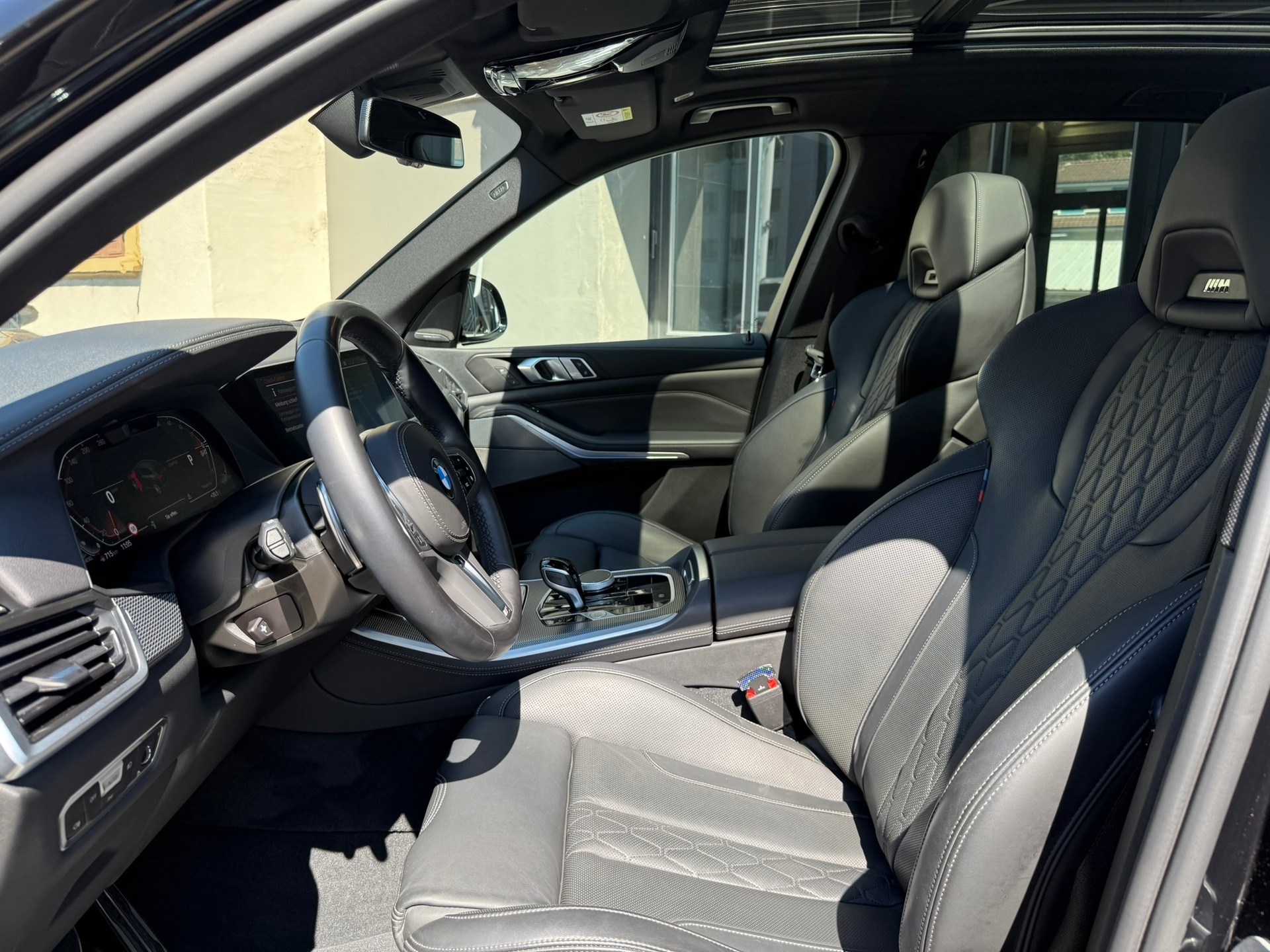 BMW BMW X5 xDrive 40d M Sport Steptronic-image-8