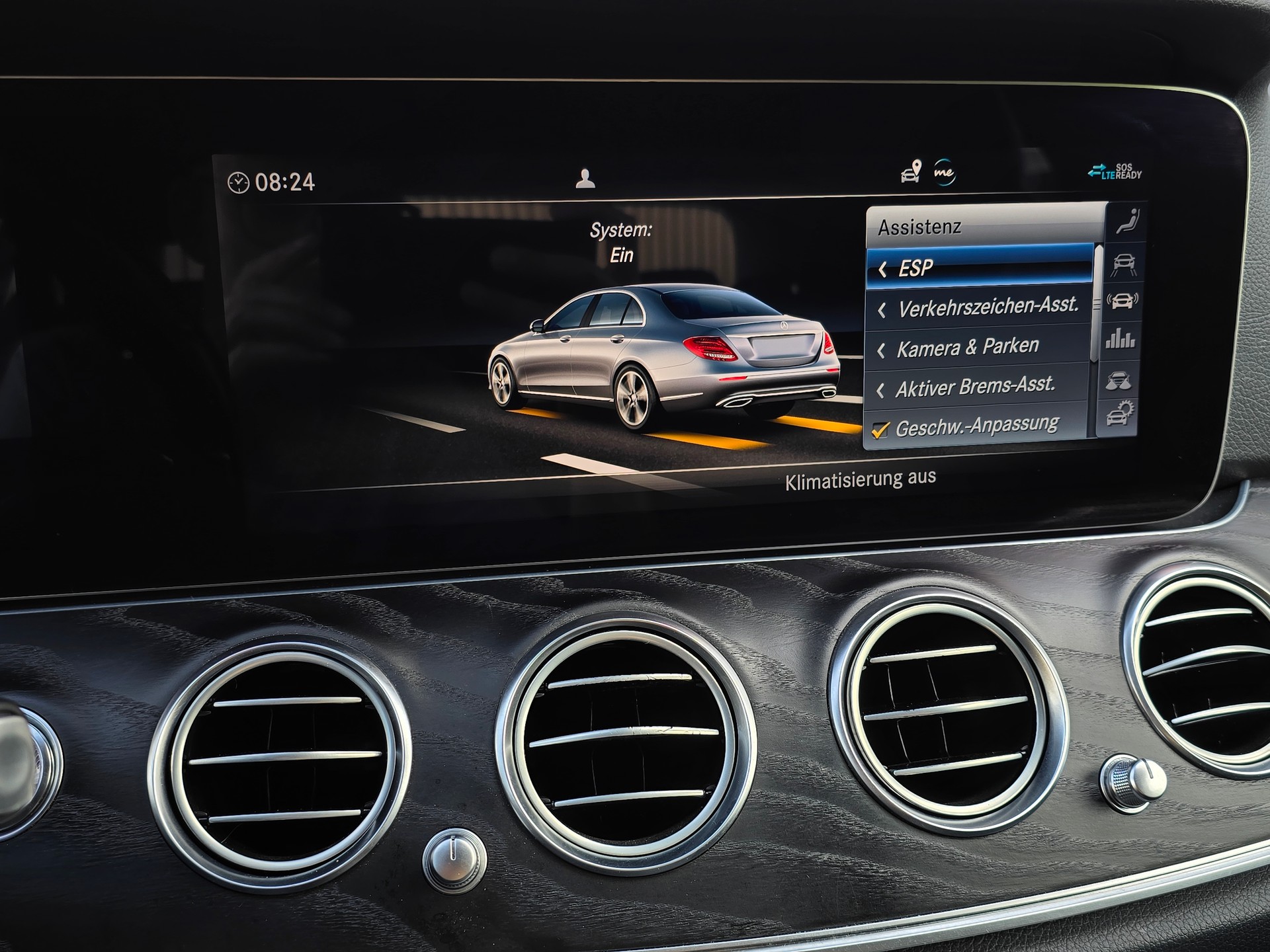 MERCEDES-BENZ E 220 d Avantgrde 4Matic 9G-Tronic-image-20