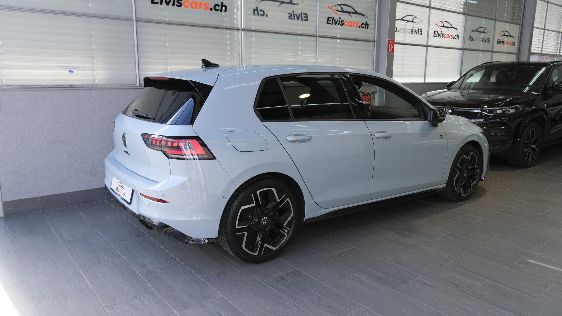 VW Golf 1.5 e TSI mHEV R-Line DSG * Black Style *-image-26