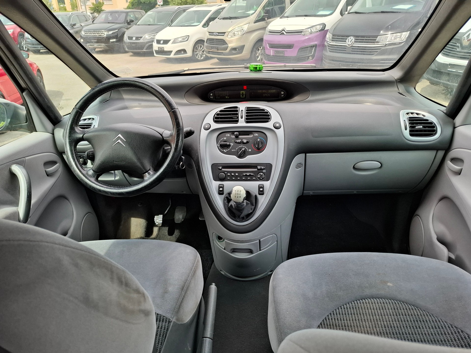 CITROEN Xsara Picasso 1.6i 16V Exclusive-image-8