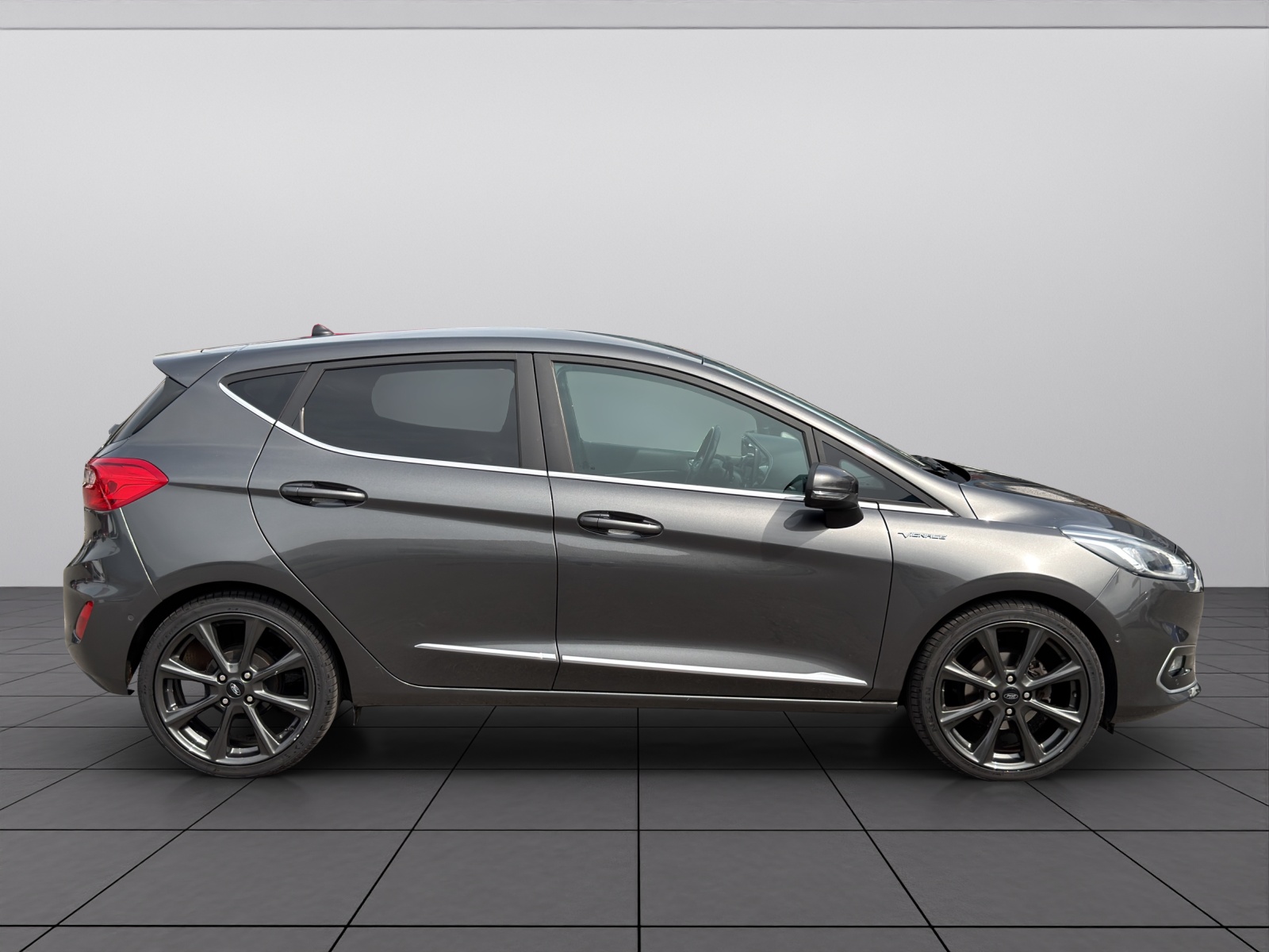 FORD Fiesta 1.0 EcoB Vignale-showroom-element-3