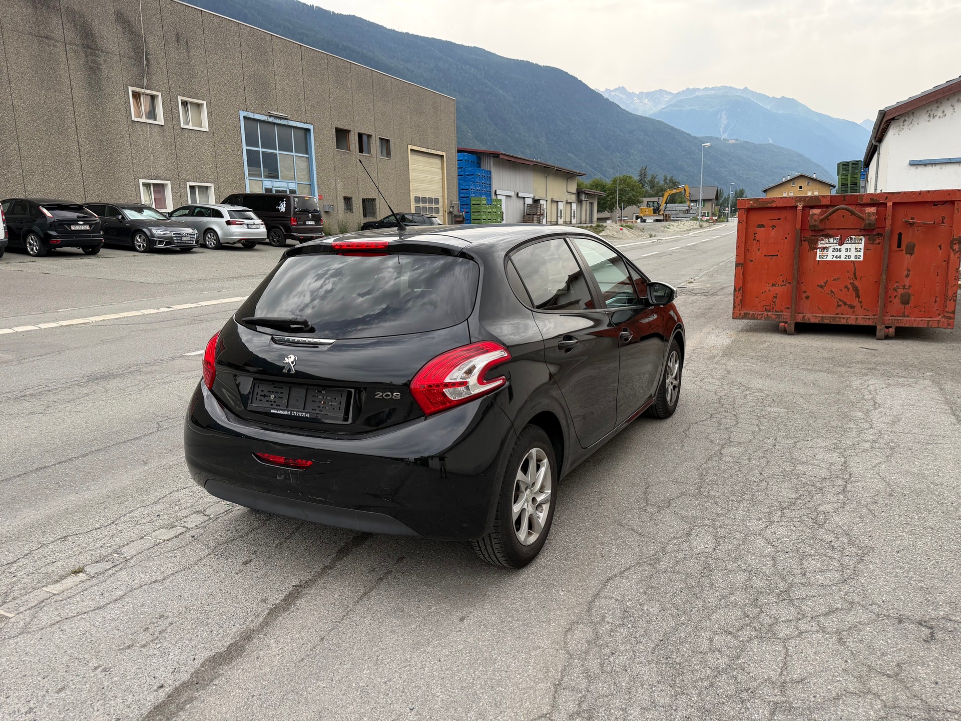PEUGEOT 208 1.2 VTI Active-image-4
