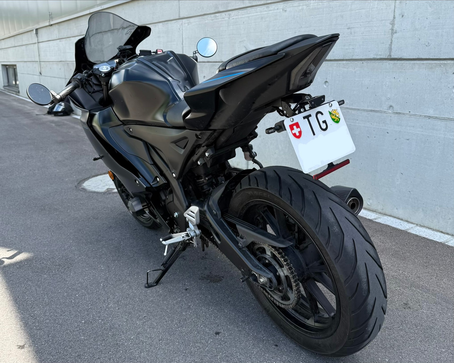 YAMAHA YZF-R 125 ABS-image-4