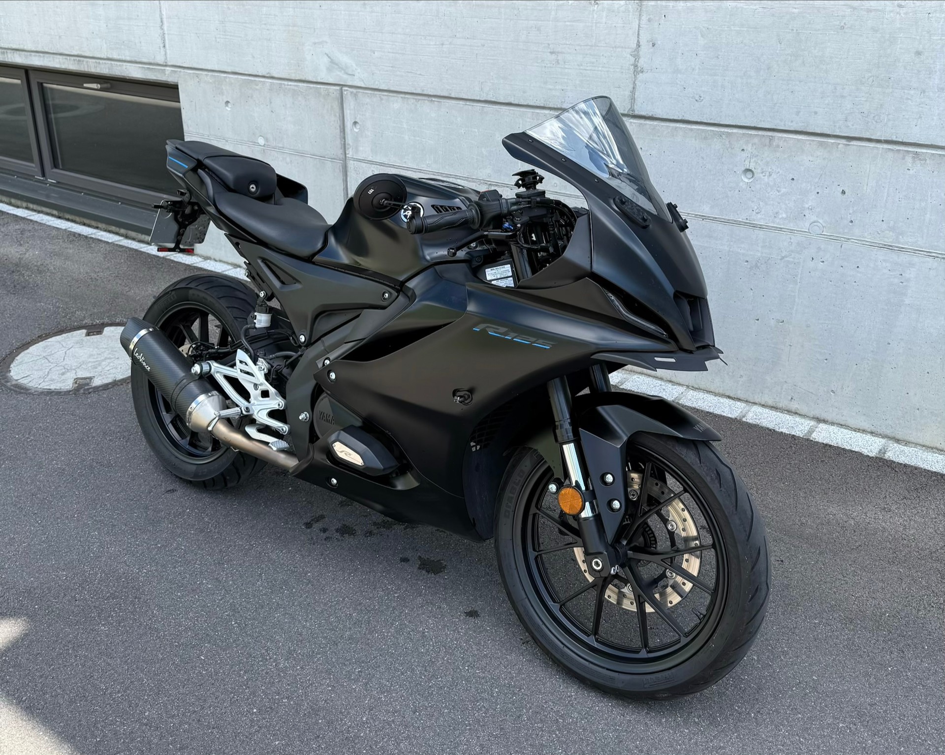 YAMAHA YZF-R 125 ABS-image-0