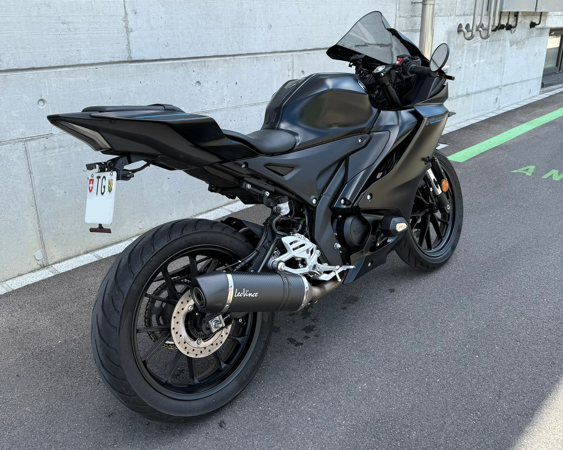 YAMAHA YZF-R 125 ABS-image-2