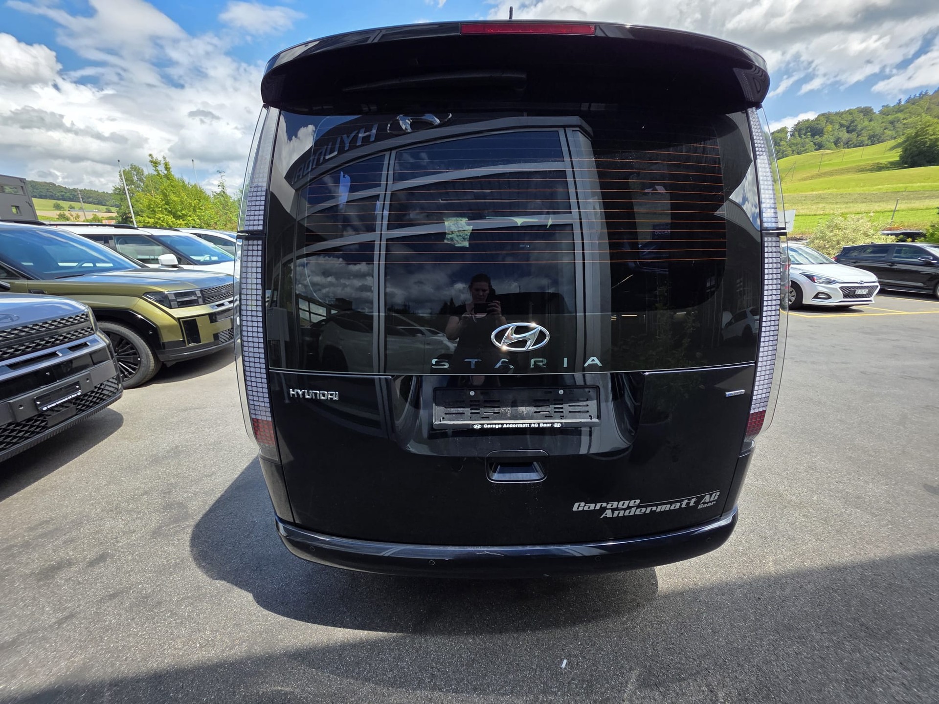 HYUNDAI Staria Premium 2.2 CRDi Vertex 4WD A-image-6