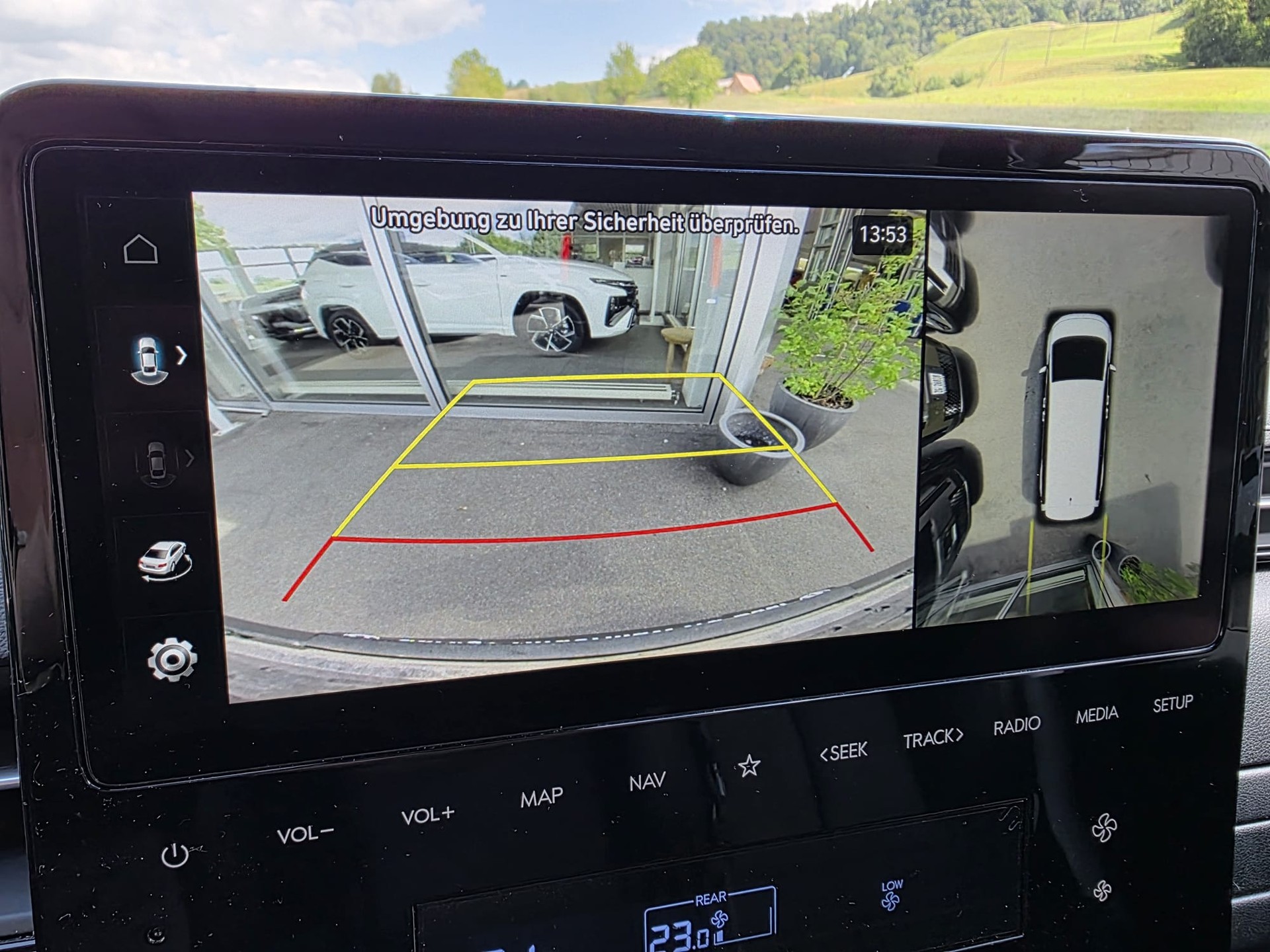 HYUNDAI Staria Premium 2.2 CRDi Vertex 4WD A-image-10