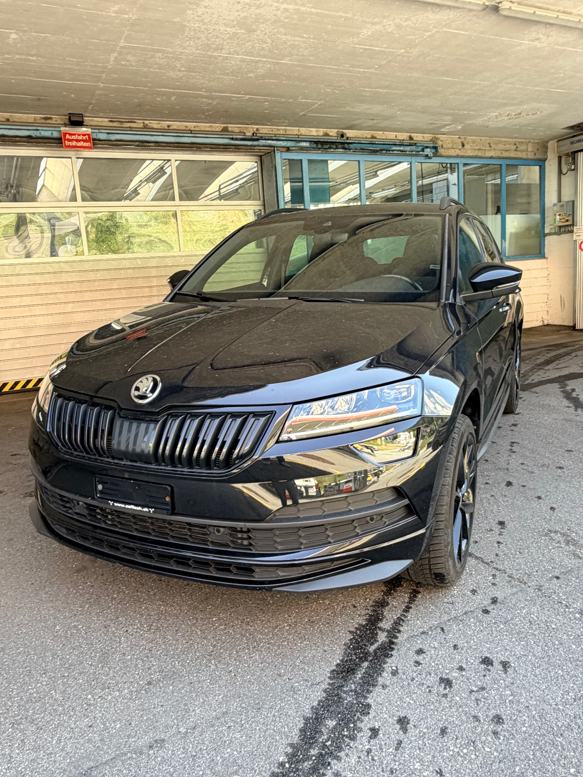 SKODA Karoq 2.0 TSI SportLine DSG 4x4-showroom-element-1