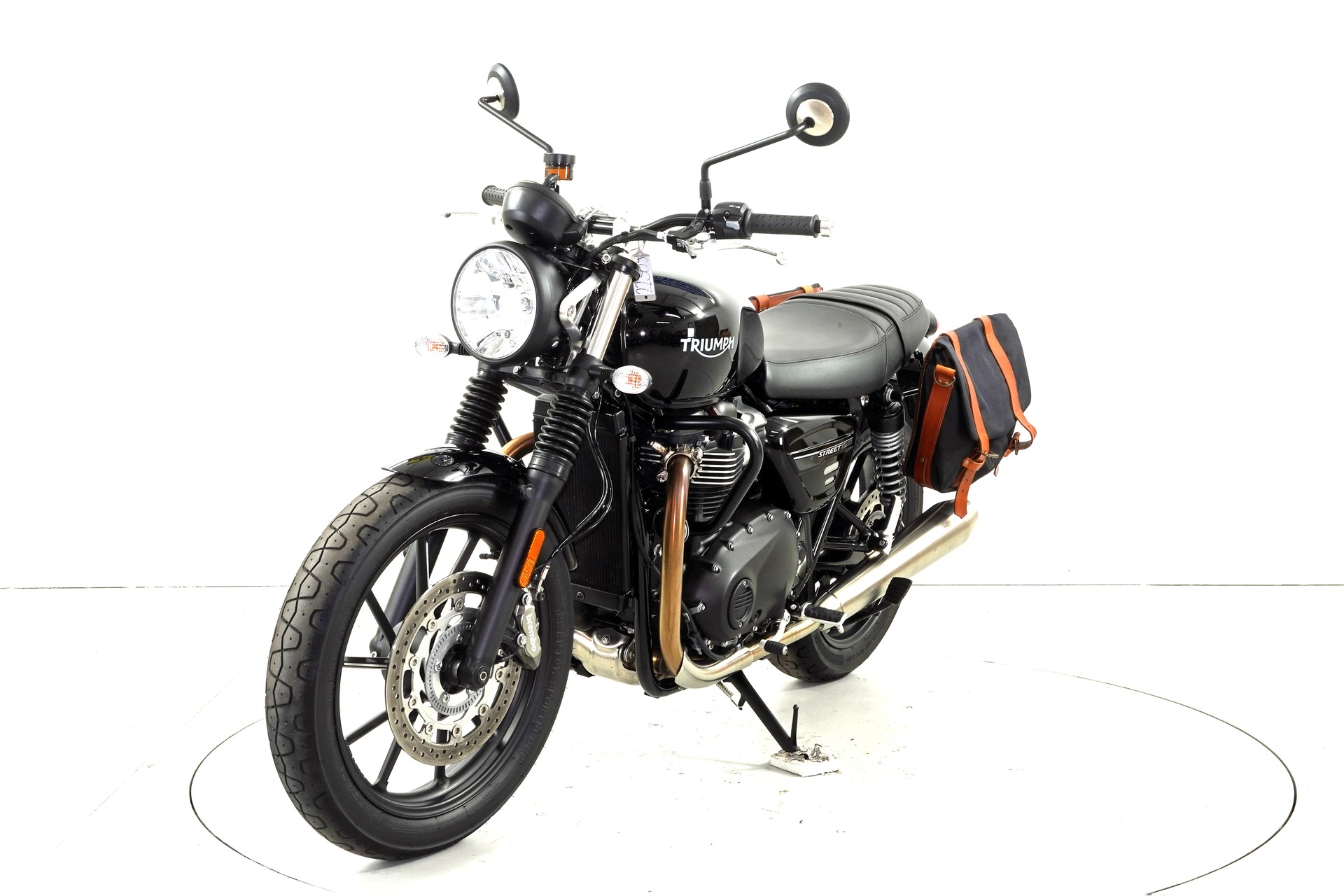 TRIUMPH Street Twin-showroom-element-2