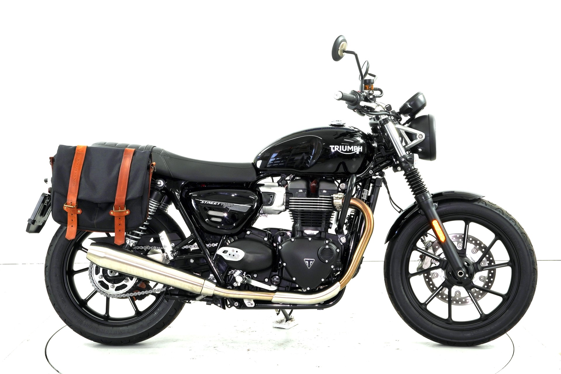 TRIUMPH Street Twin-showroom-element-3